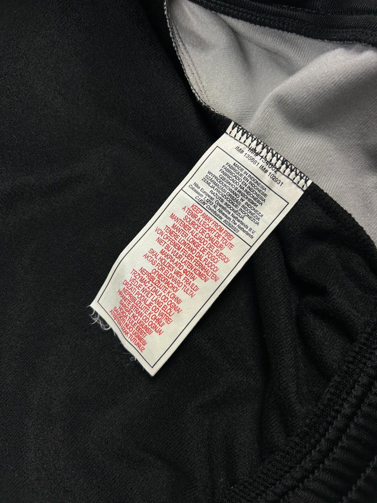 Oakley × Vintage Nike Vintage Track Jacket Size US M / EU 48-50 / 2 - 9 Thumbnail