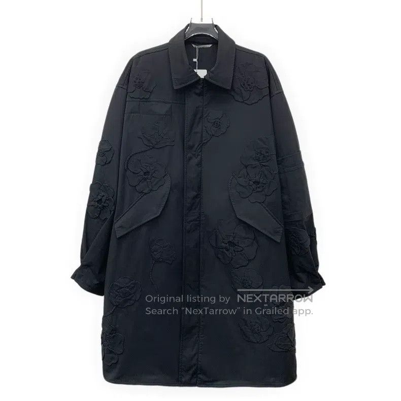 Valentino Valentino Black floral embossed lapel long-sleeved jacket Size L / US 10 / IT 46 - 1 Thumbnail