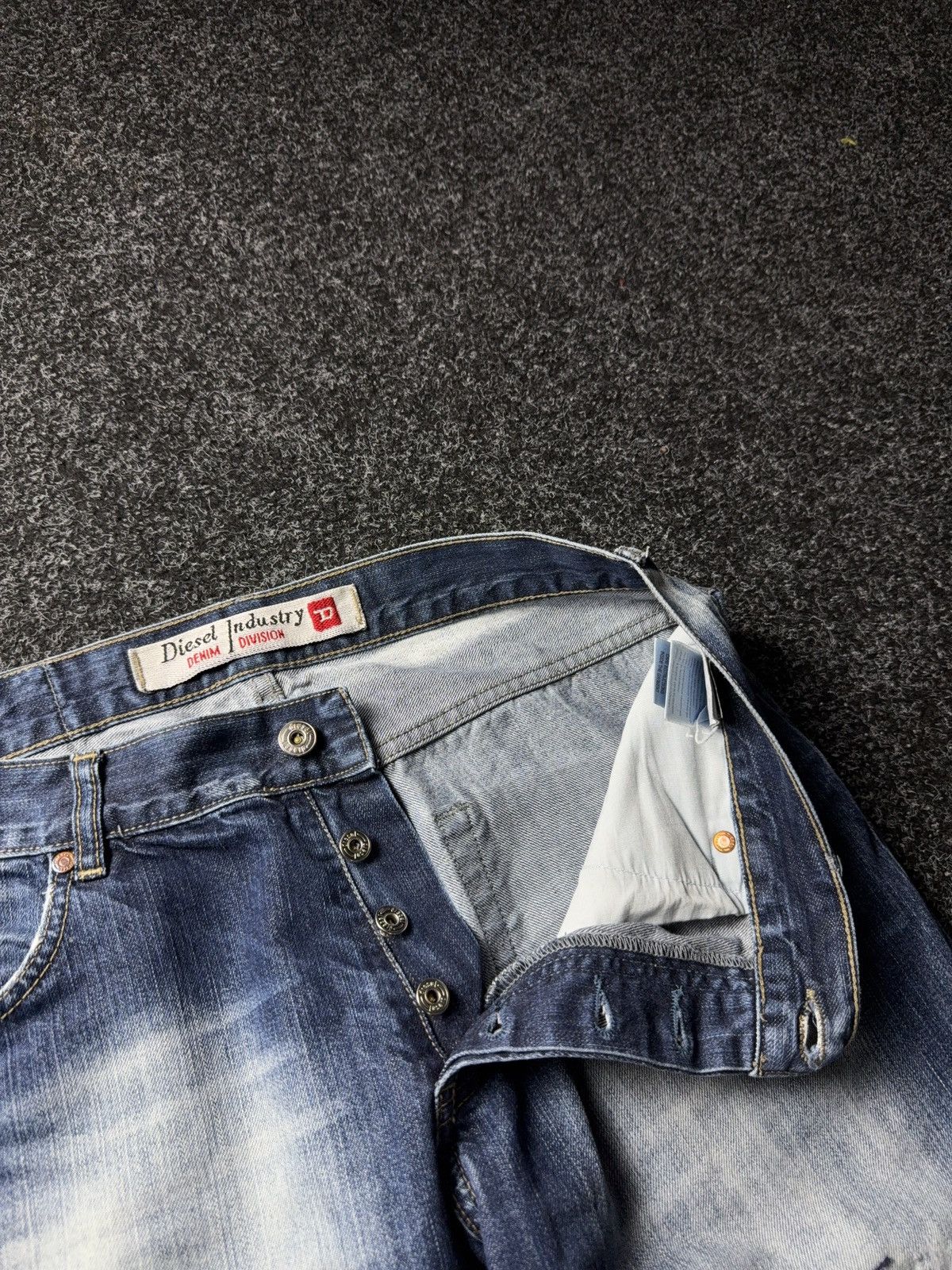 Diesel 90s Diesel Industry Zip Back Pocket Jeans Made in Italy Y2K Size US 33 - 10 Thumbnail