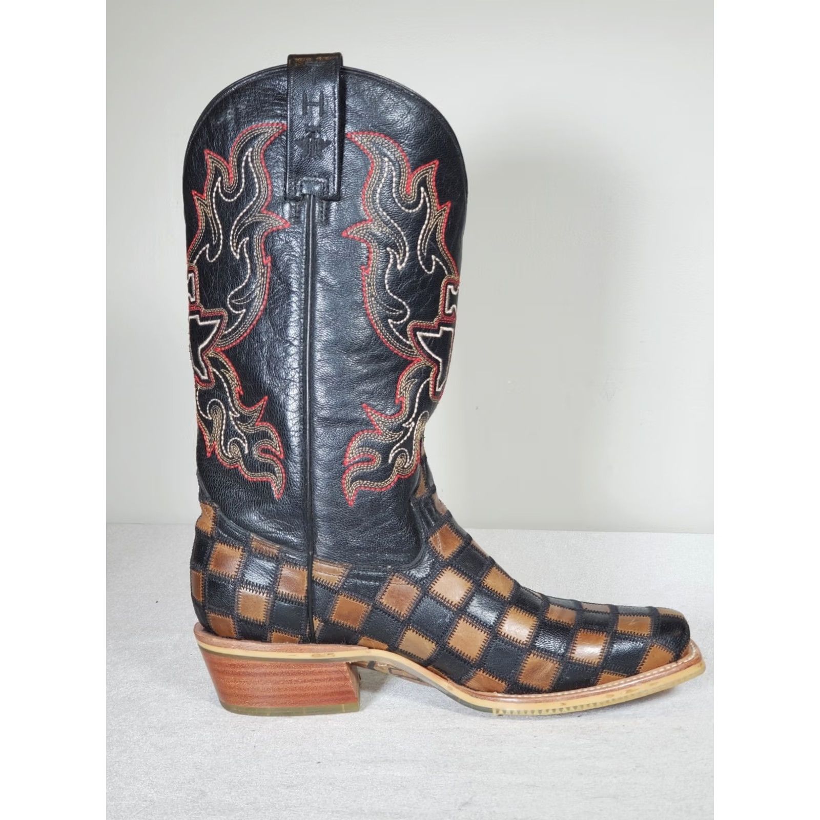 Vintage Tin Haul Co. Western Boots Square Toe Men’s US 9 EE Black and Brown Coat Arms Sole Boot Size US M / EU 48-50 / 2 - 4 Thumbnail