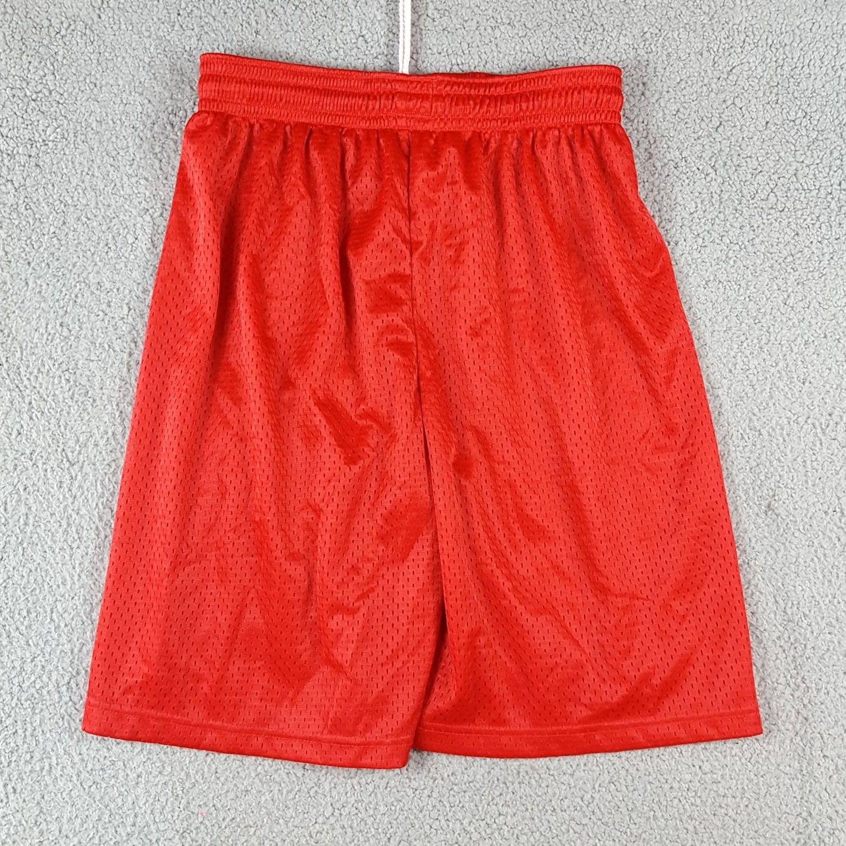 Vintage VINTAGE Basketball Shorts Men's M Retro Drawstring Gym Workout Red Stretch Waist Size US 31 - 7 Thumbnail