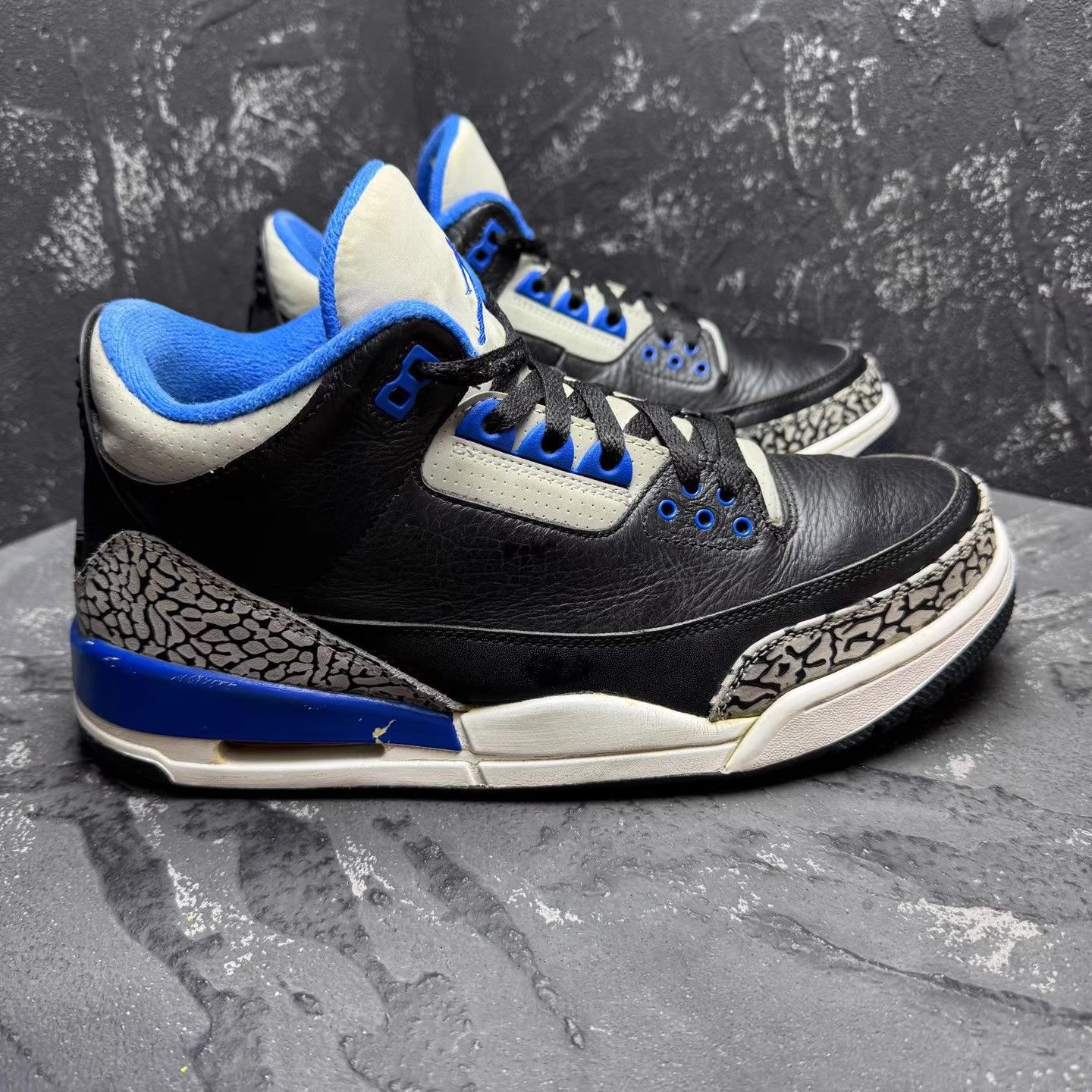 Nike Air Jordan 3 Black & Blue Cement (2013) Q10 Size US 8.5 / EU 41-42 - 5 Thumbnail