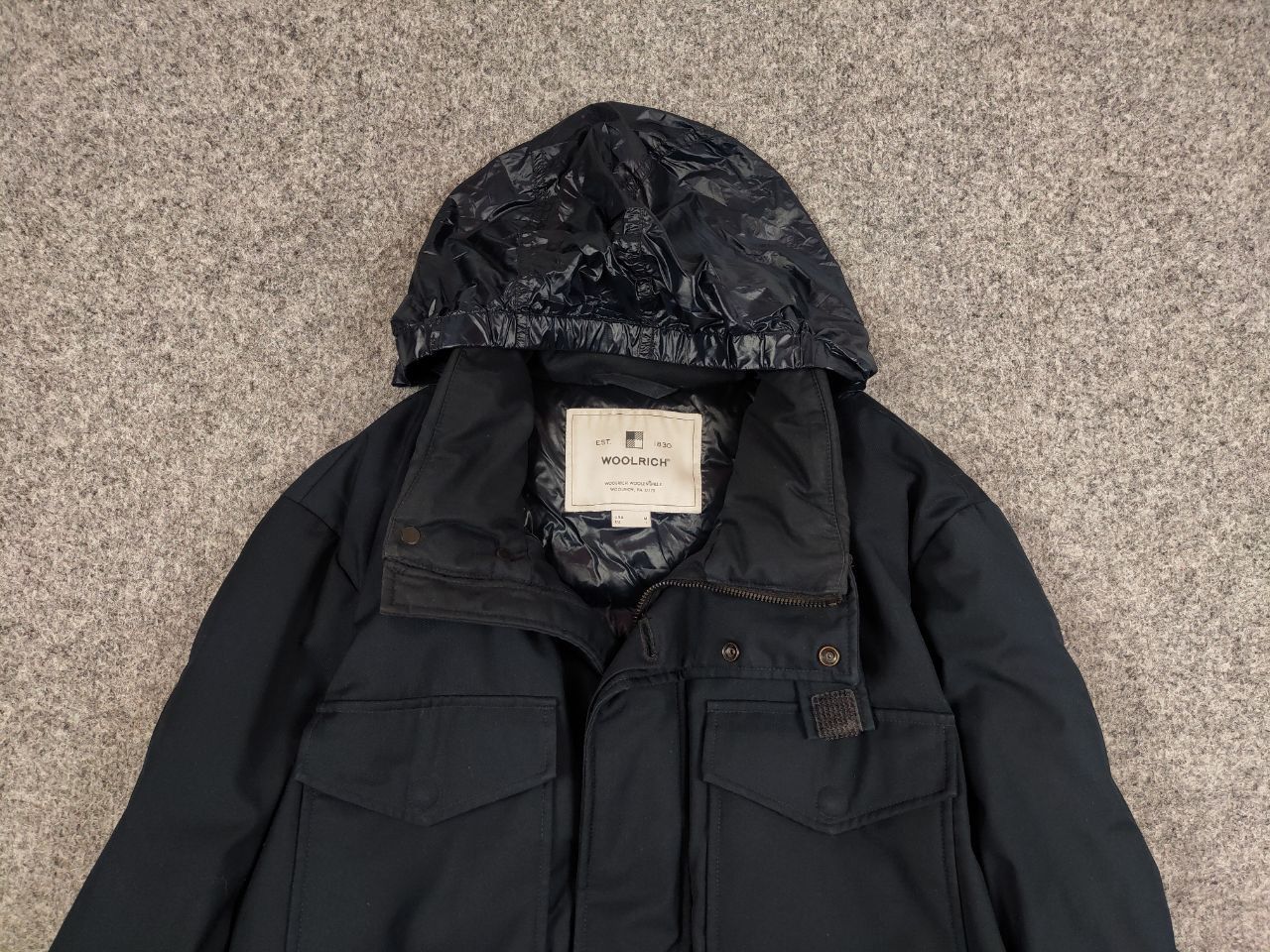 Woolrich Woolen Mills Woolrich Design Classic Navy Pocket Mens Down Jacket Size US L / EU 52-54 / 3 - 2 Thumbnail