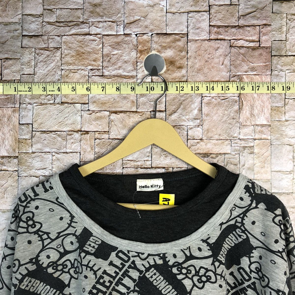 Anime × Japanese Brand Hello Kitty Grey Sweatshirt #A707 Size US M / EU 48-50 / 2 - 4 Thumbnail