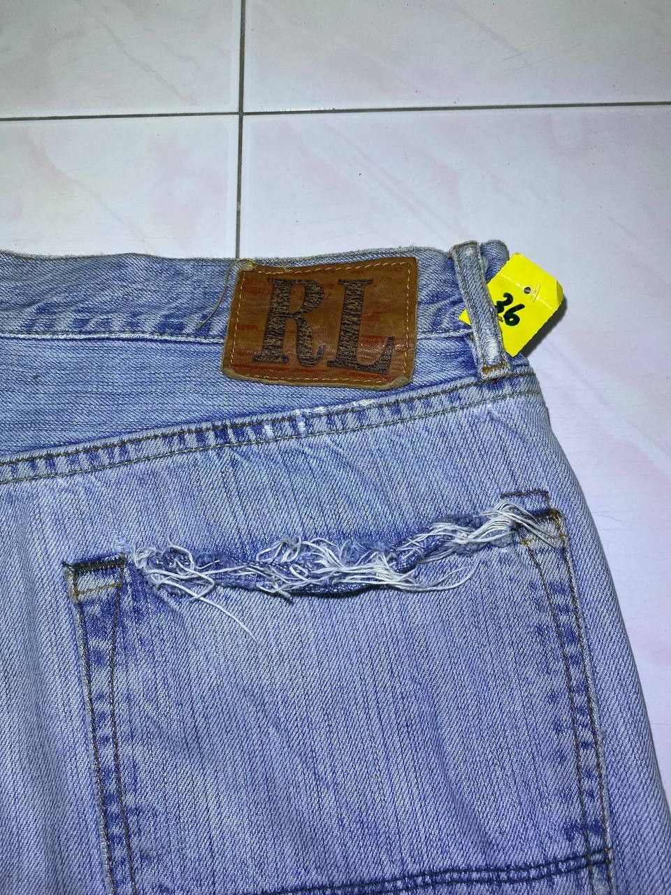 Polo Ralph Lauren polo jeans ralph lauren light wash denim nice design Size US 36 / EU 52 - 4 Thumbnail