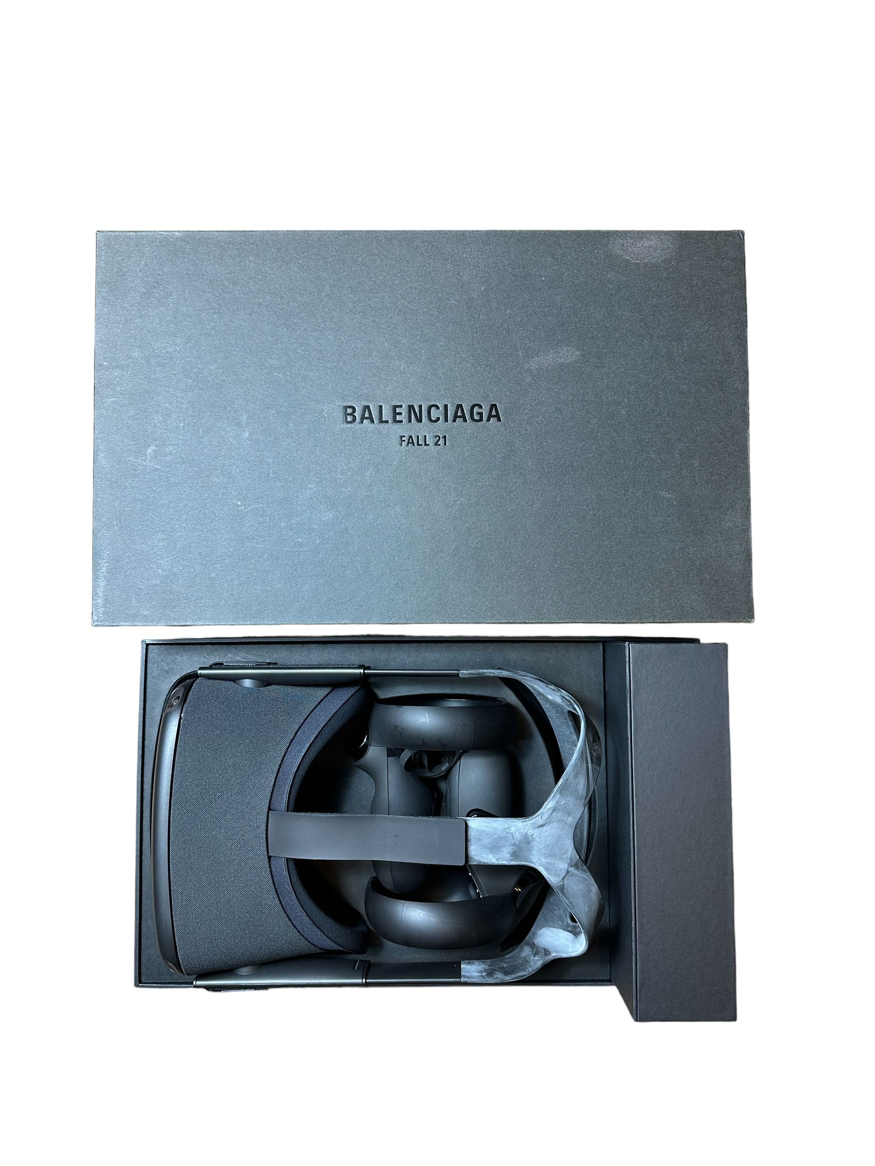 Pre-owned Balenciaga Aw21 Oculus Rift Runway Show Invitation In Black
