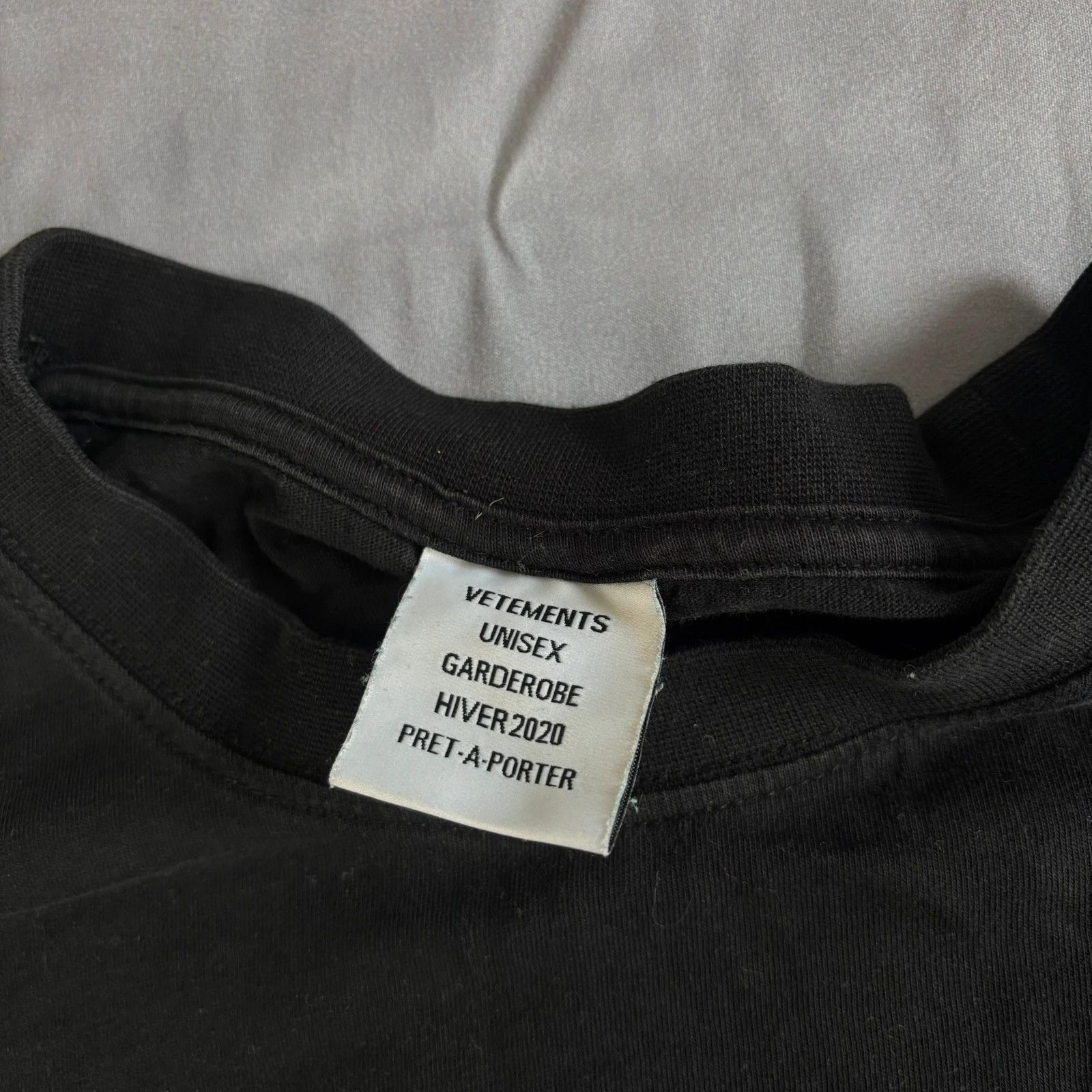 Vetements Vetements copyright t shirt Size US L / EU 52-54 / 3 - 2 Thumbnail