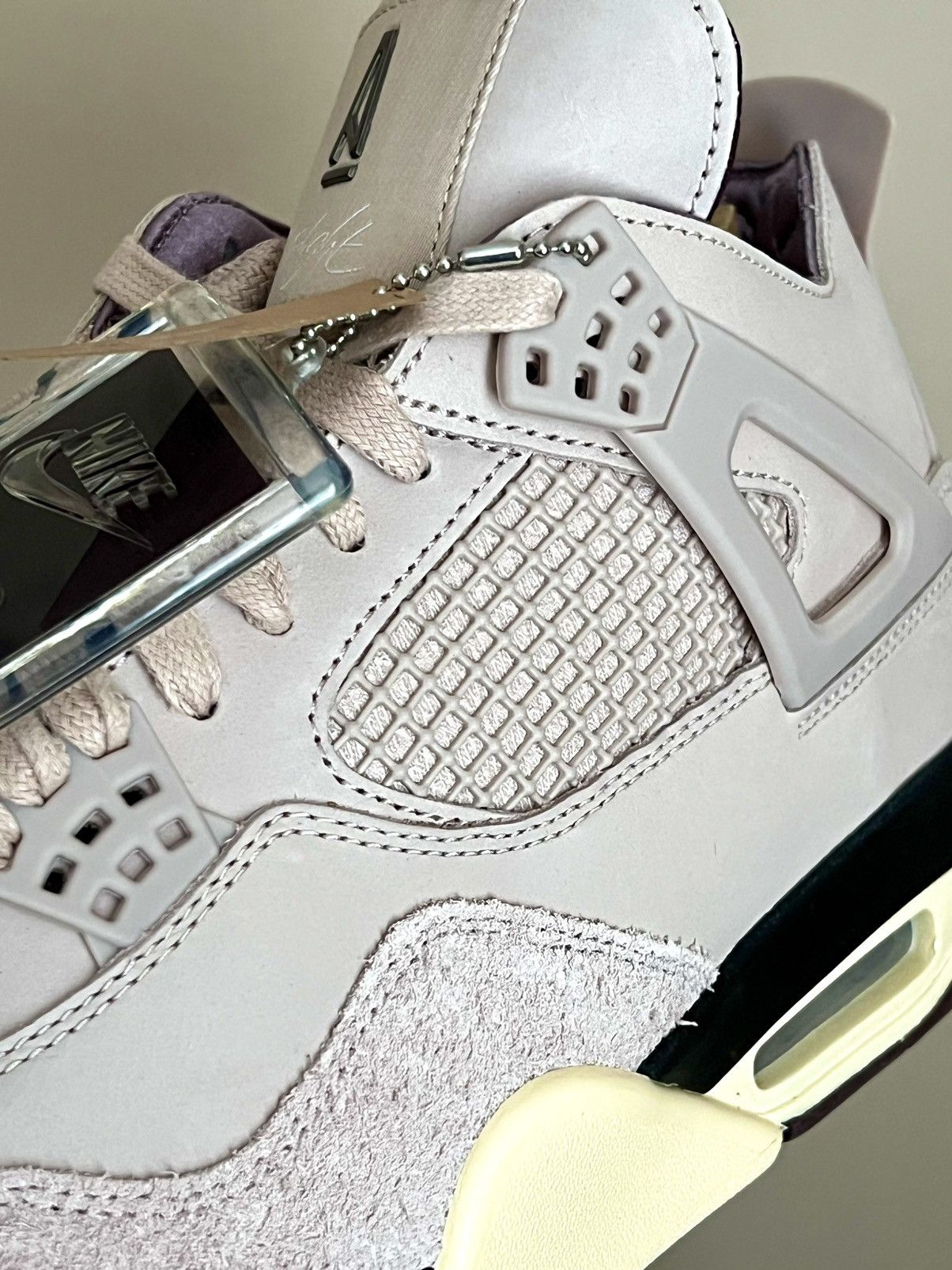 A Ma Maniere × Jordan Brand 12W/10.5M, Jordan 4 x A Ma Maniere, While You Were Sleeping Size US 10.5 / EU 43-44 - 4 Thumbnail