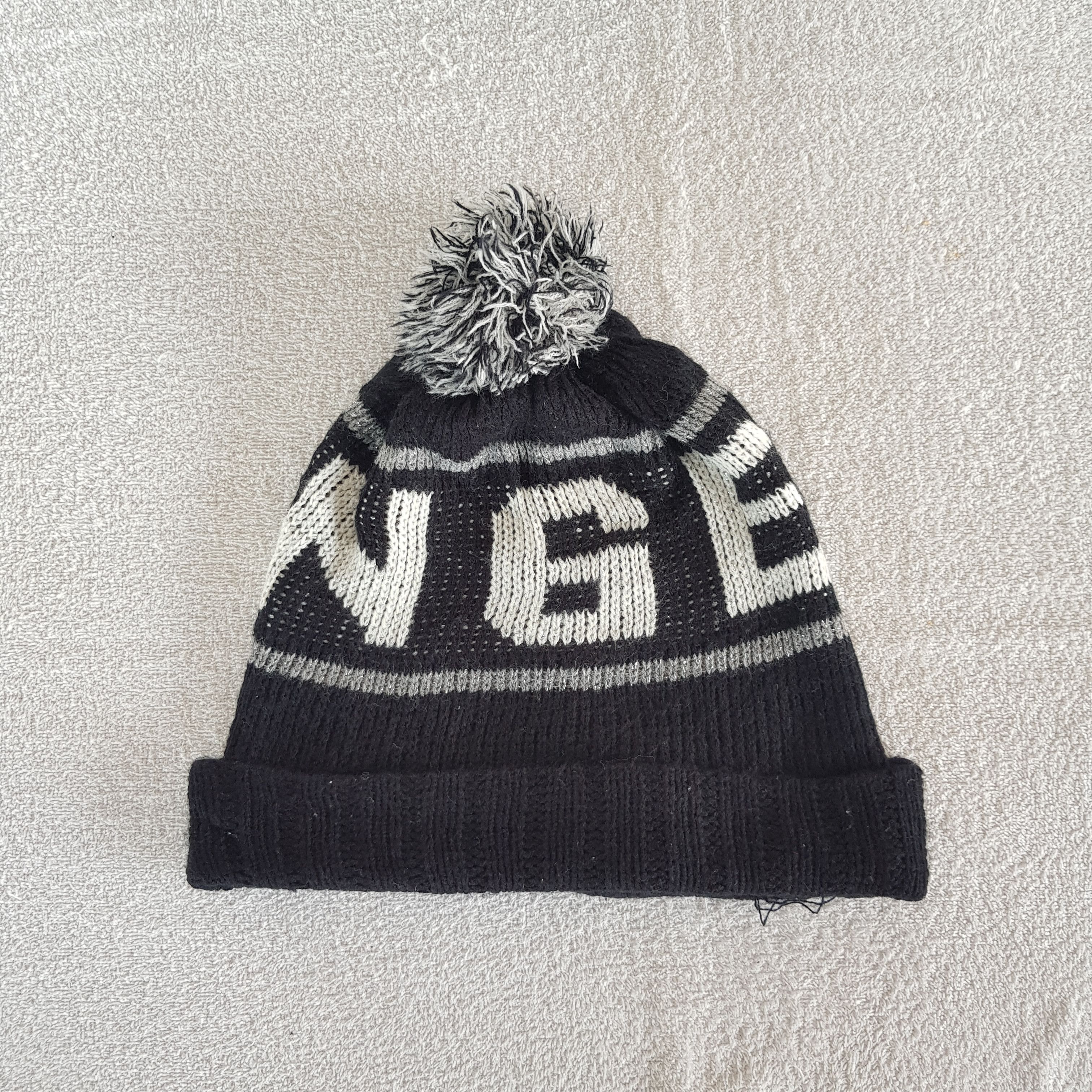 Japanese Brand Vintage Japanese Beanie Isle Ribbed Knit Ski Snow Caps Hats. Size ONE SIZE - 1 Thumbnail