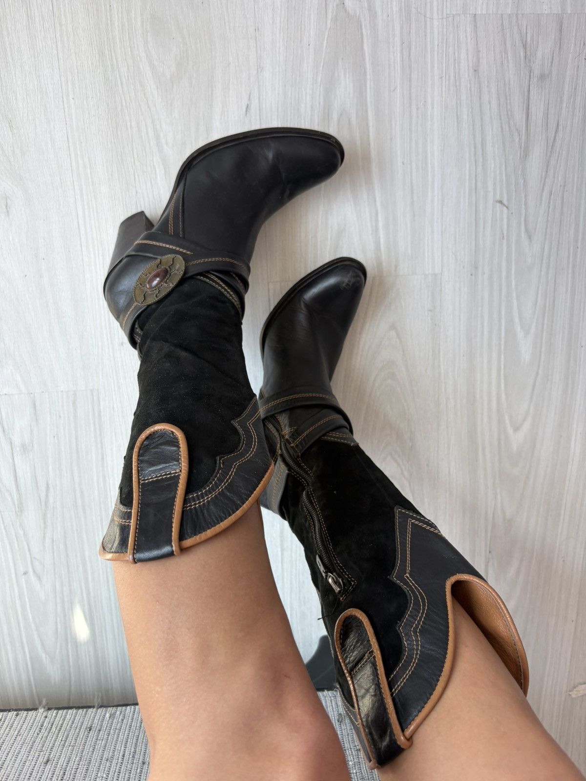 Vintage Y2k leather boots Size US 8 / IT 38 - 23 Thumbnail