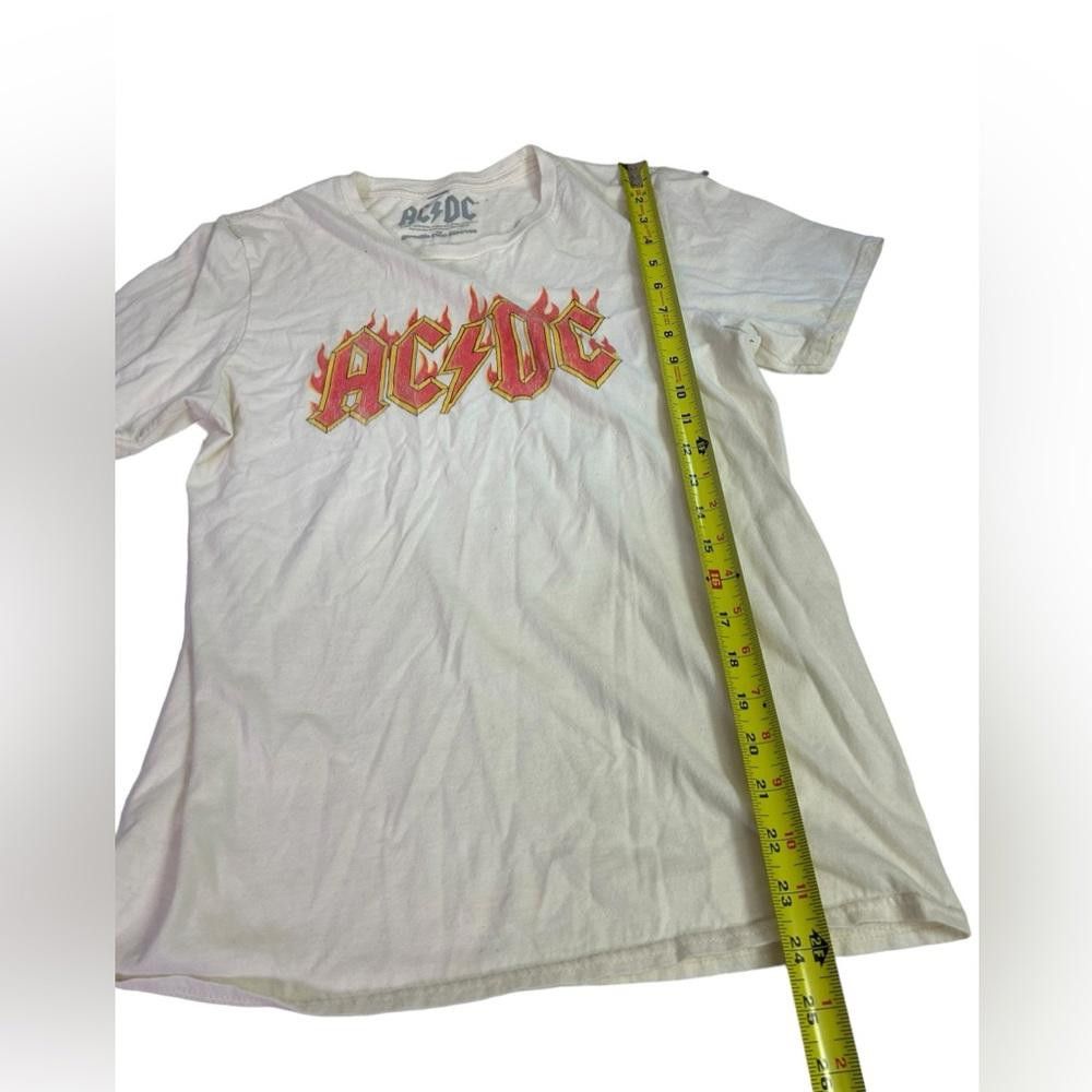 Designer Goodie Two Sleeves l AC/DC Graphic Band Tee Small Size S / US 4 / IT 40 - 3 Thumbnail