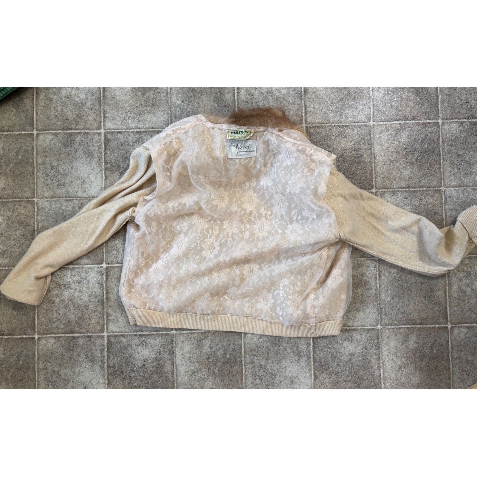 Other Vintage Cameron Classics Cashmere Cardigan Mink Fur Collar Size S / US 4 / IT 40 - 24 Thumbnail