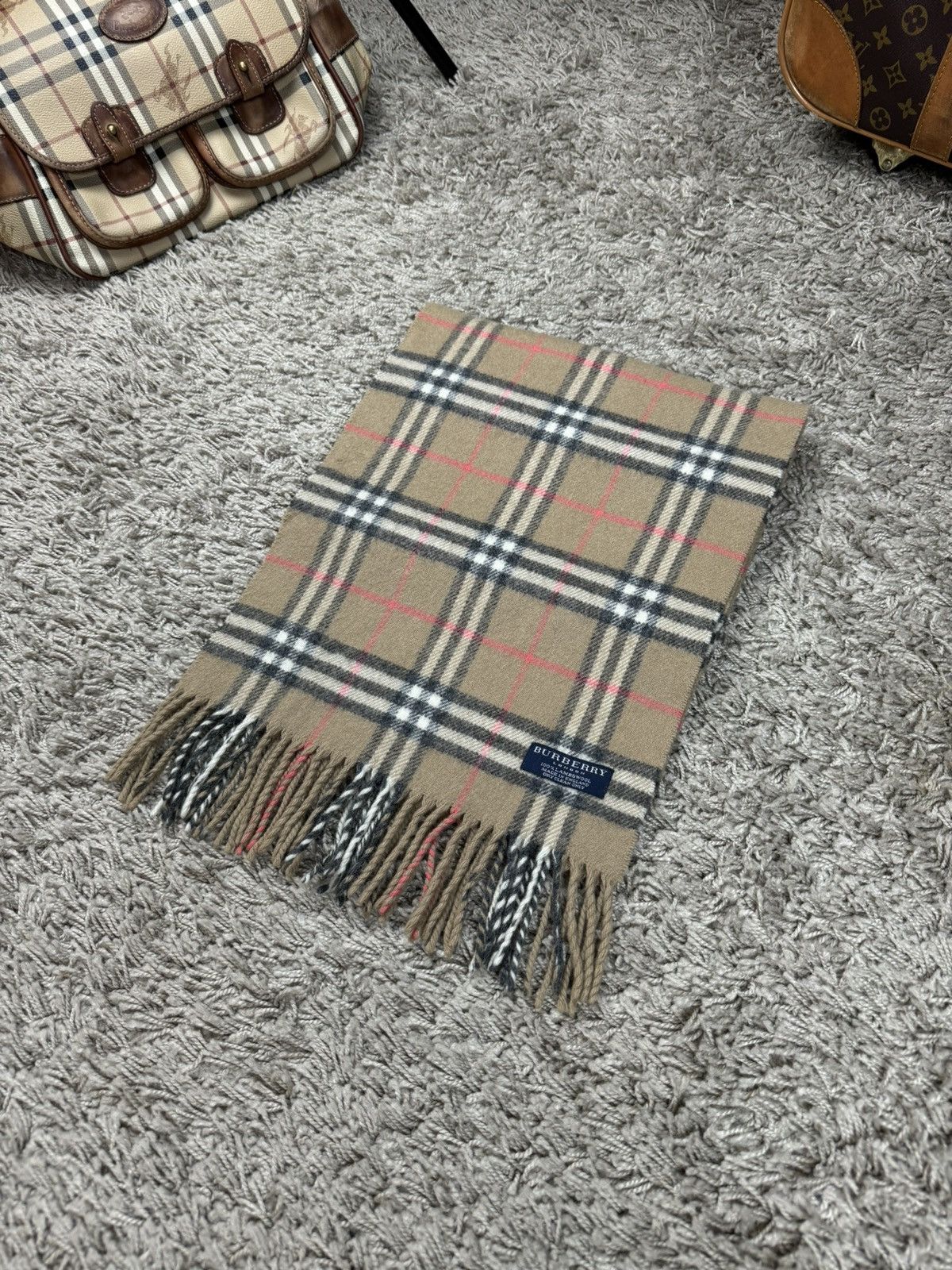 Burberry × Vintage Vintage wool scarf Burberry’s 90s original luxury item Size ONE SIZE - 1 Thumbnail