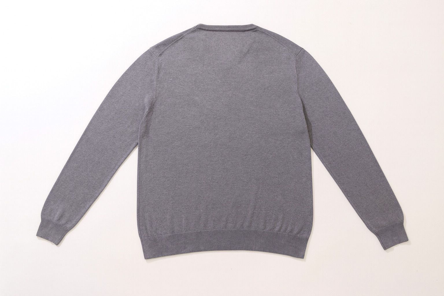 Chaps Ralph Lauren Vintage Light Grey Cashmere Blend V Neck Knit (Large) Size US L / EU 52-54 / 3 - 3 Thumbnail