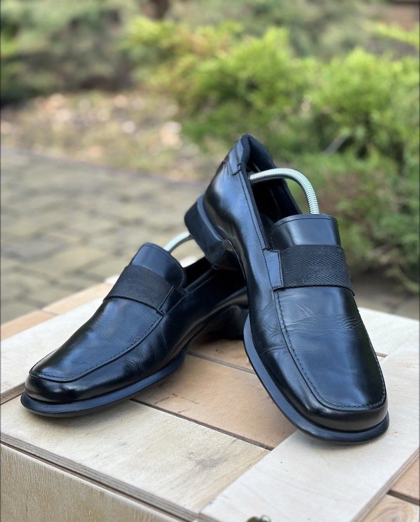 Prada Square Toe Loafers | Grailed