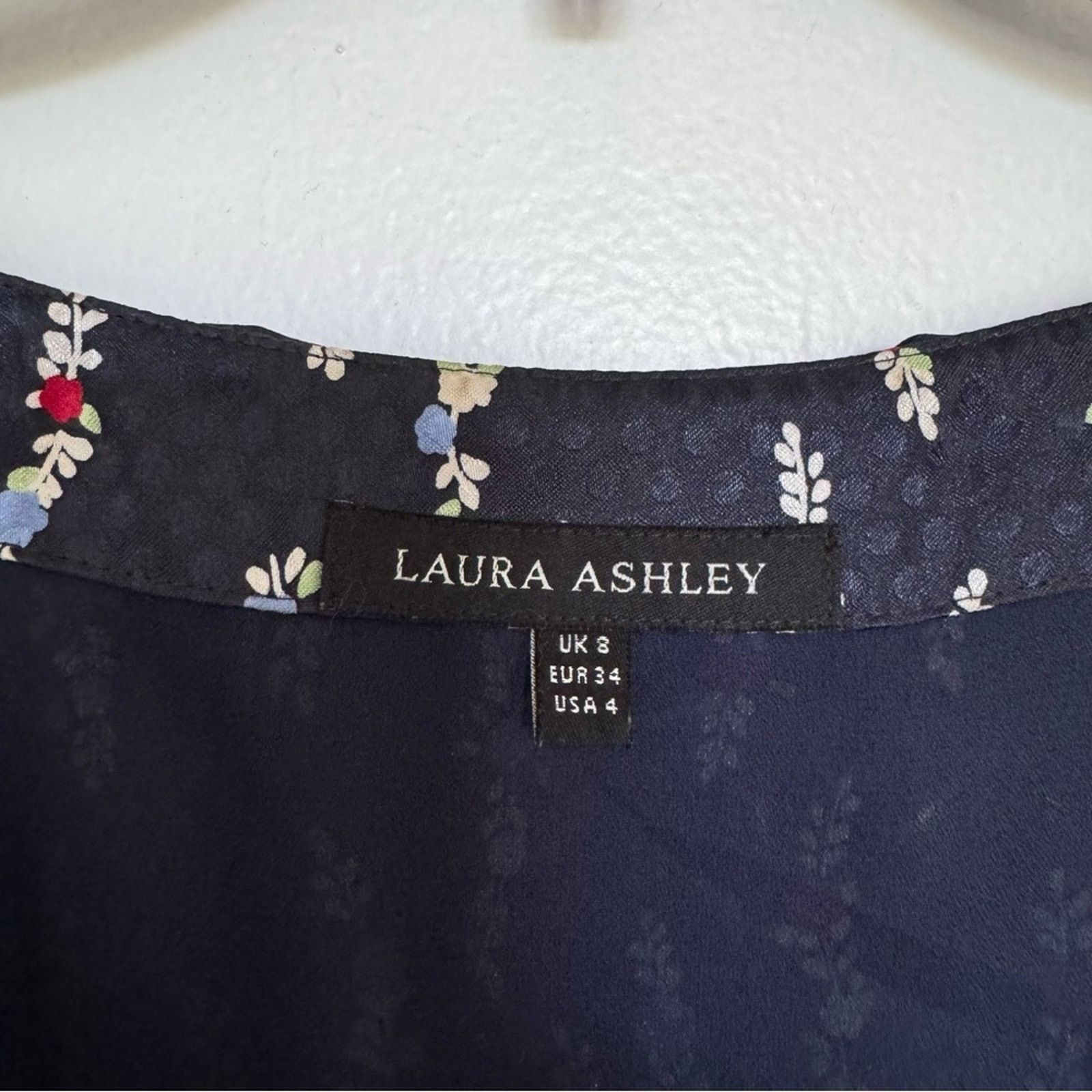 Laura Ashley Laura Ashley Dress, Size 4, Navy Blue Floral, Ruffled Size S / US 4 / IT 40 - 5 Thumbnail