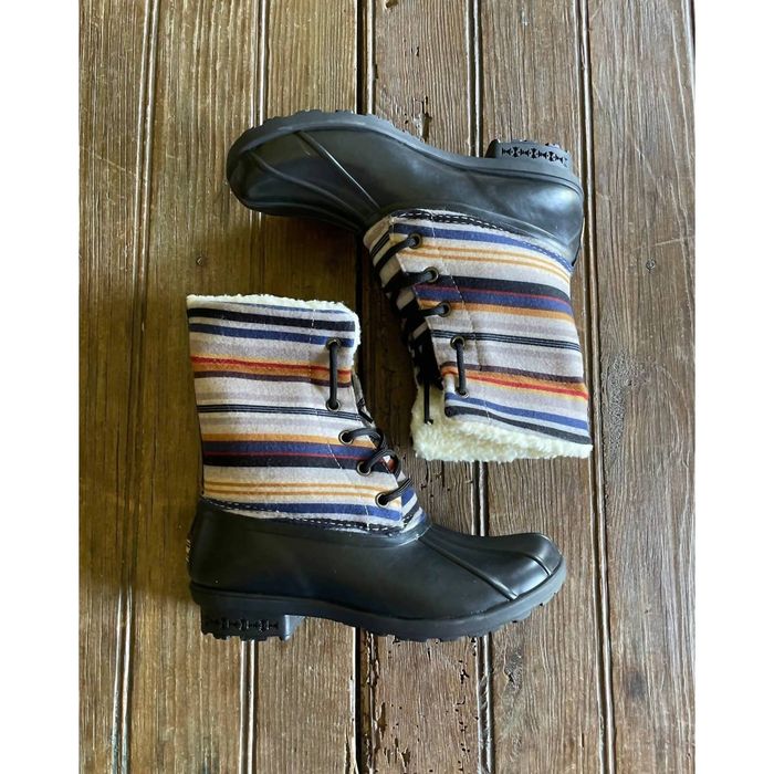 Striped best sale duck boots