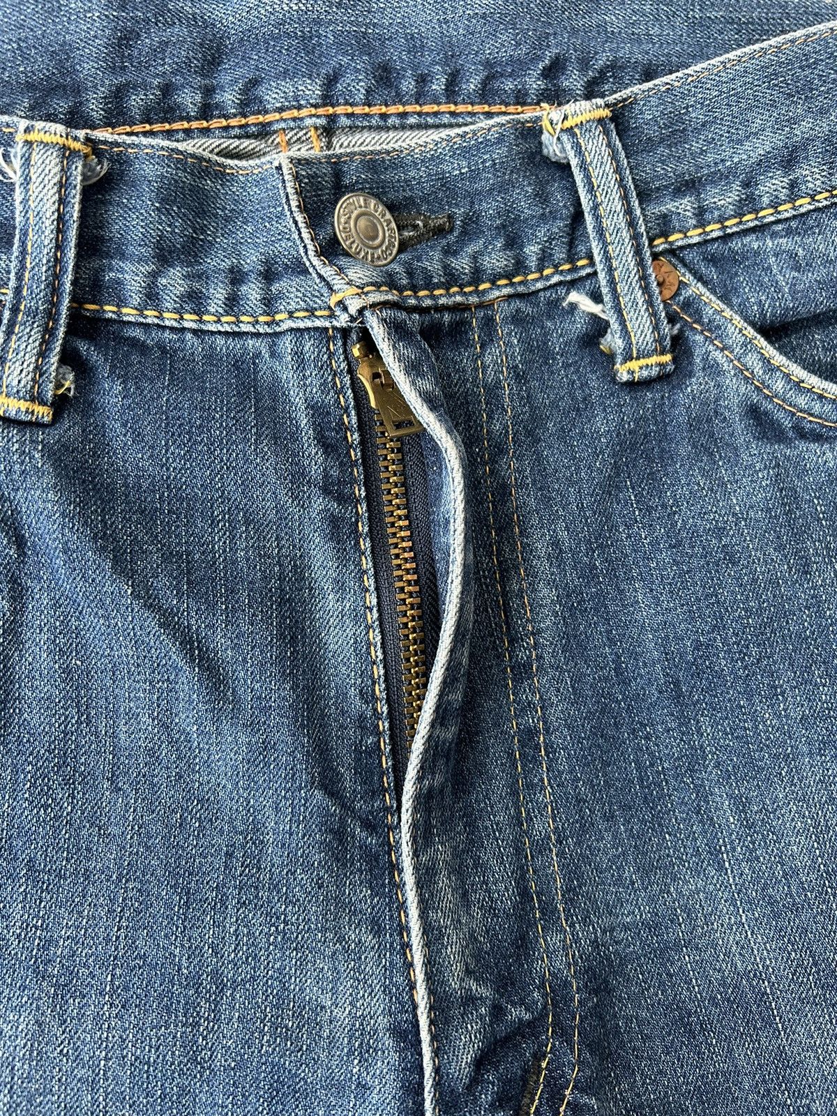 Evisu ‘2000’ Vintage Evisu Distressed Jeans Size US 30 / EU 46 - 8 Thumbnail