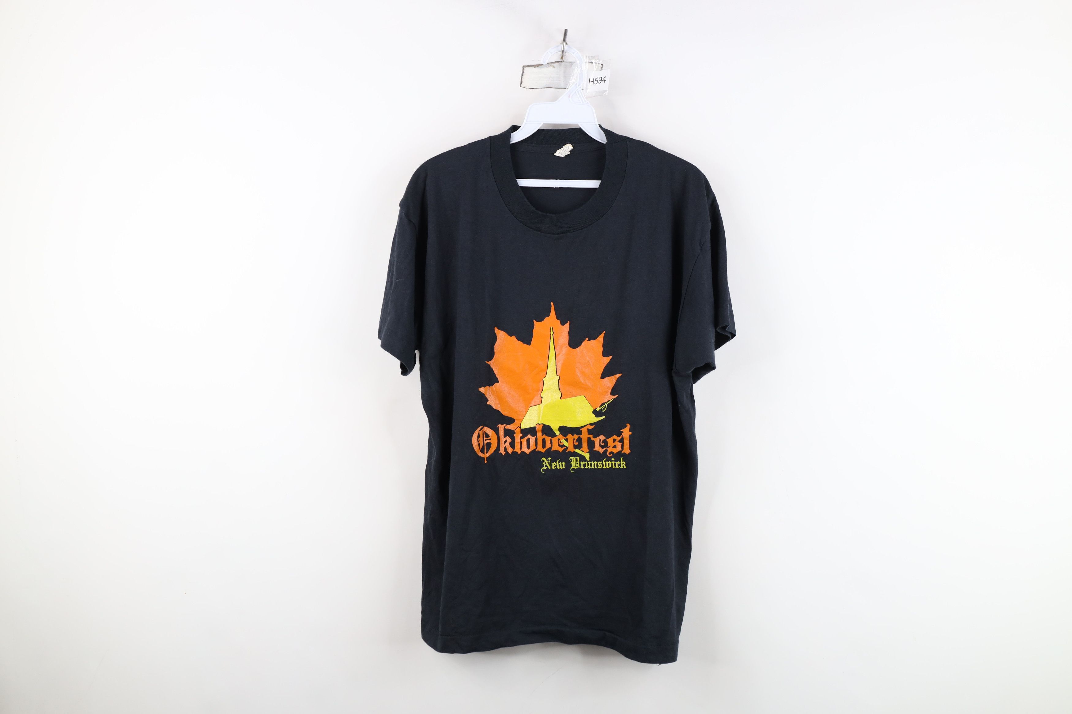 Vintage Vintage 80s Oktoberfest New Brunswick T-Shirt Black USA Size L / US 10 / IT 46 - 1 Thumbnail