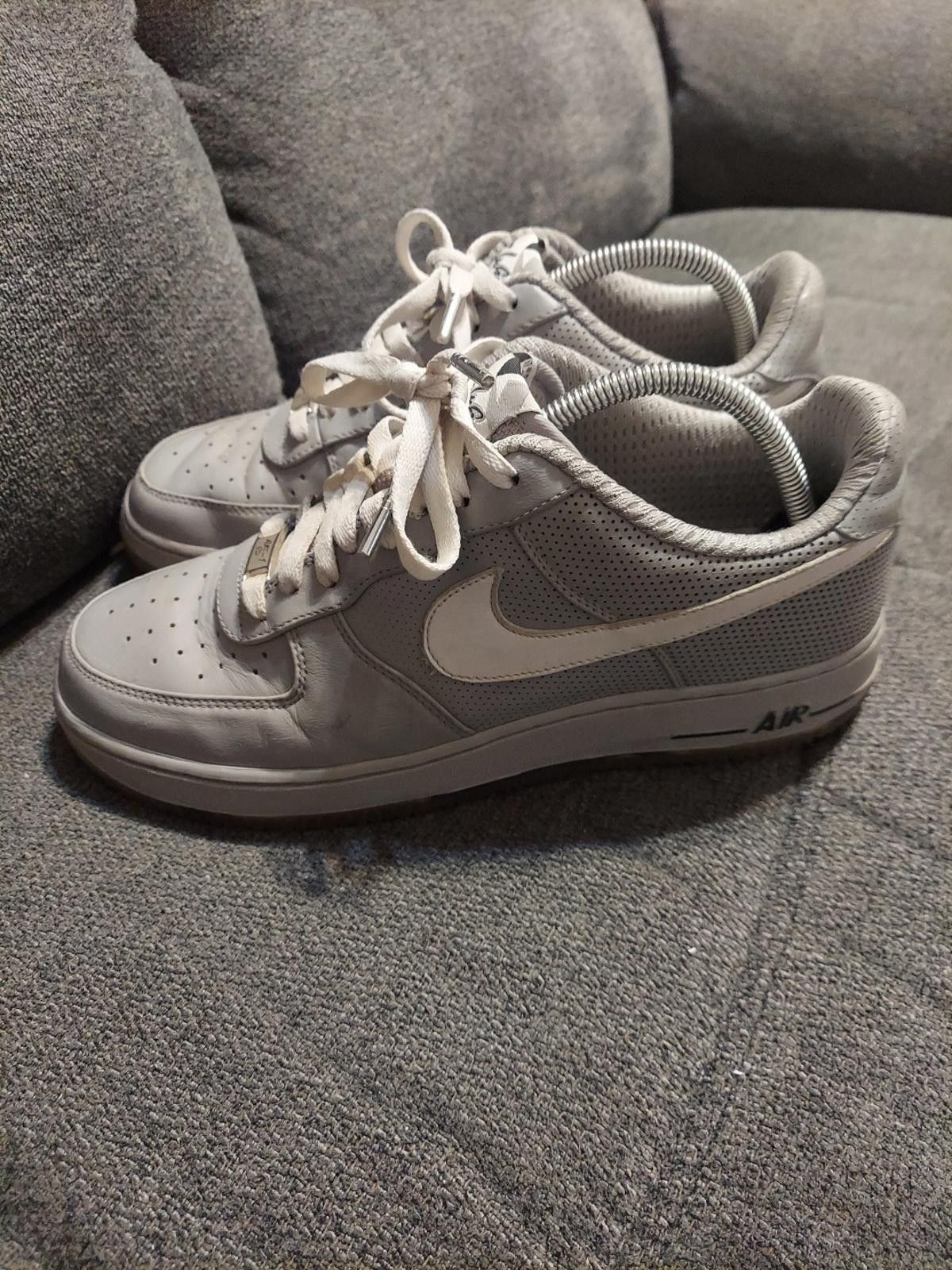 Nike Nike Air Force 1 Shoes Triple Mens Size 10 Tennis Shoes Size US 10 / IT 40 - 3 Thumbnail