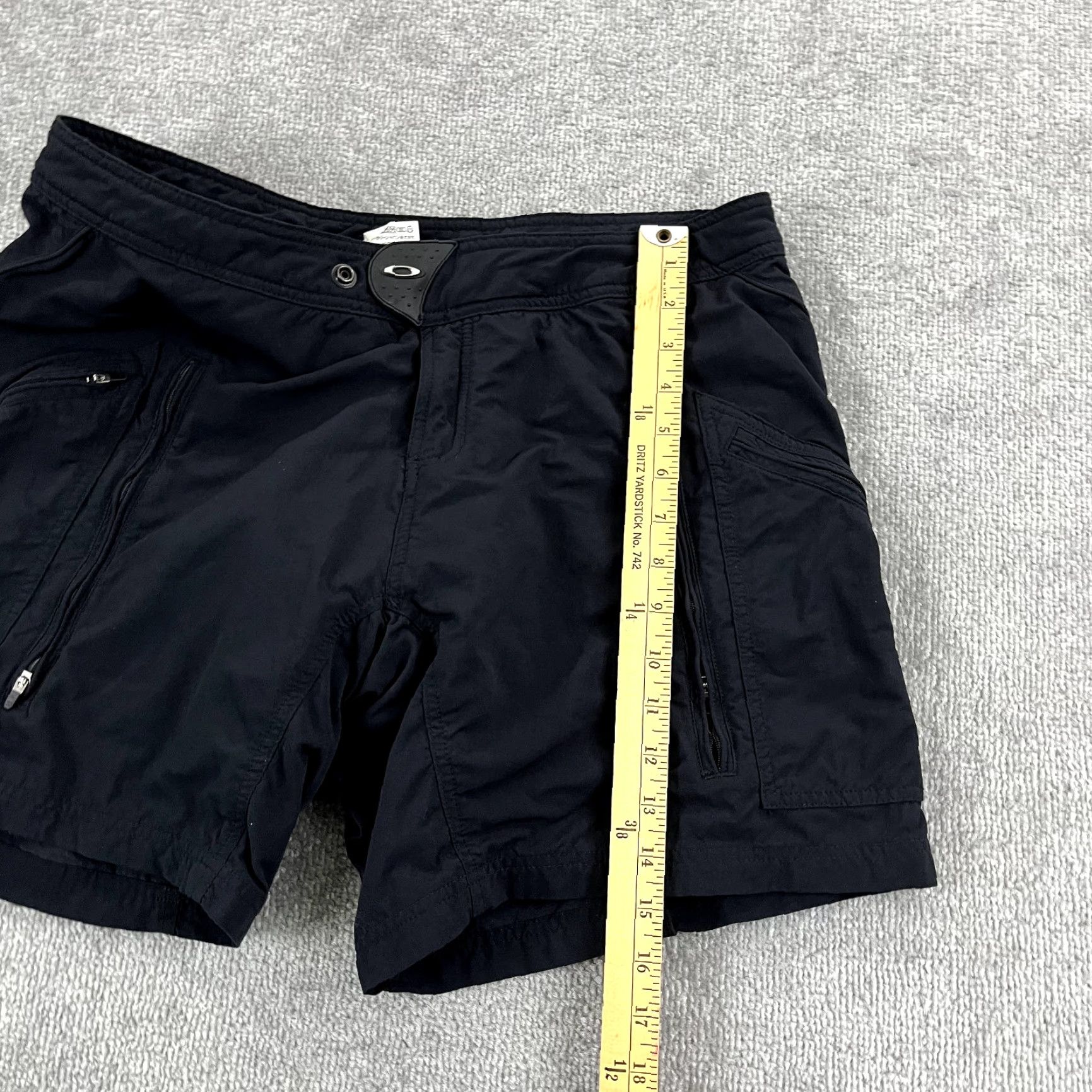 Oakley OAKLEY Shorts Mens L 7" Black Lined Padded Cycling Y2K Breathable Pockets 100% Nylon Solar Layered Activewear Sports Mens Size US 33 - 5 Thumbnail
