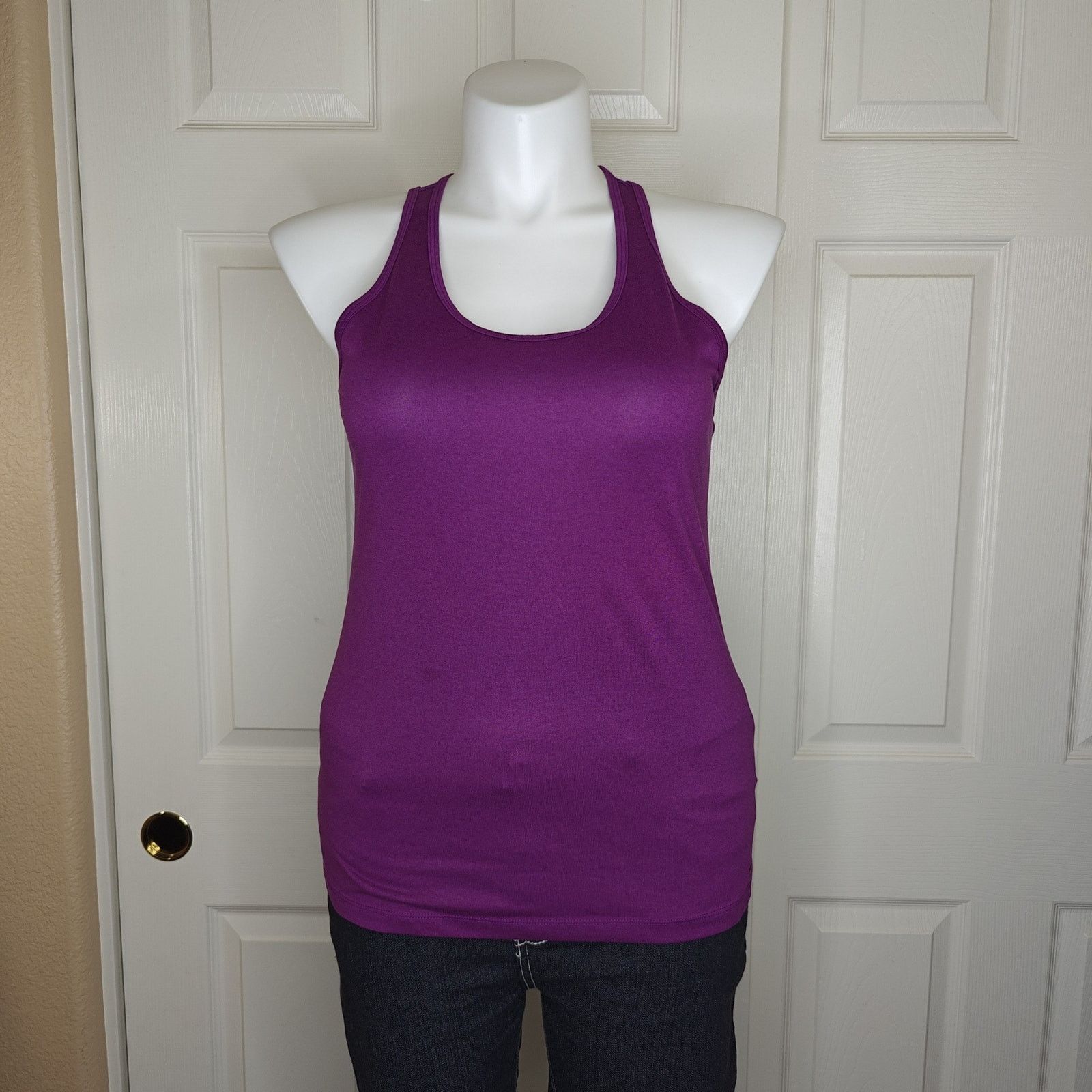 Nike Nike Dri-Fit Legend regular fit training racerback tank top Size L / US 10 / IT 46 - 1 Thumbnail