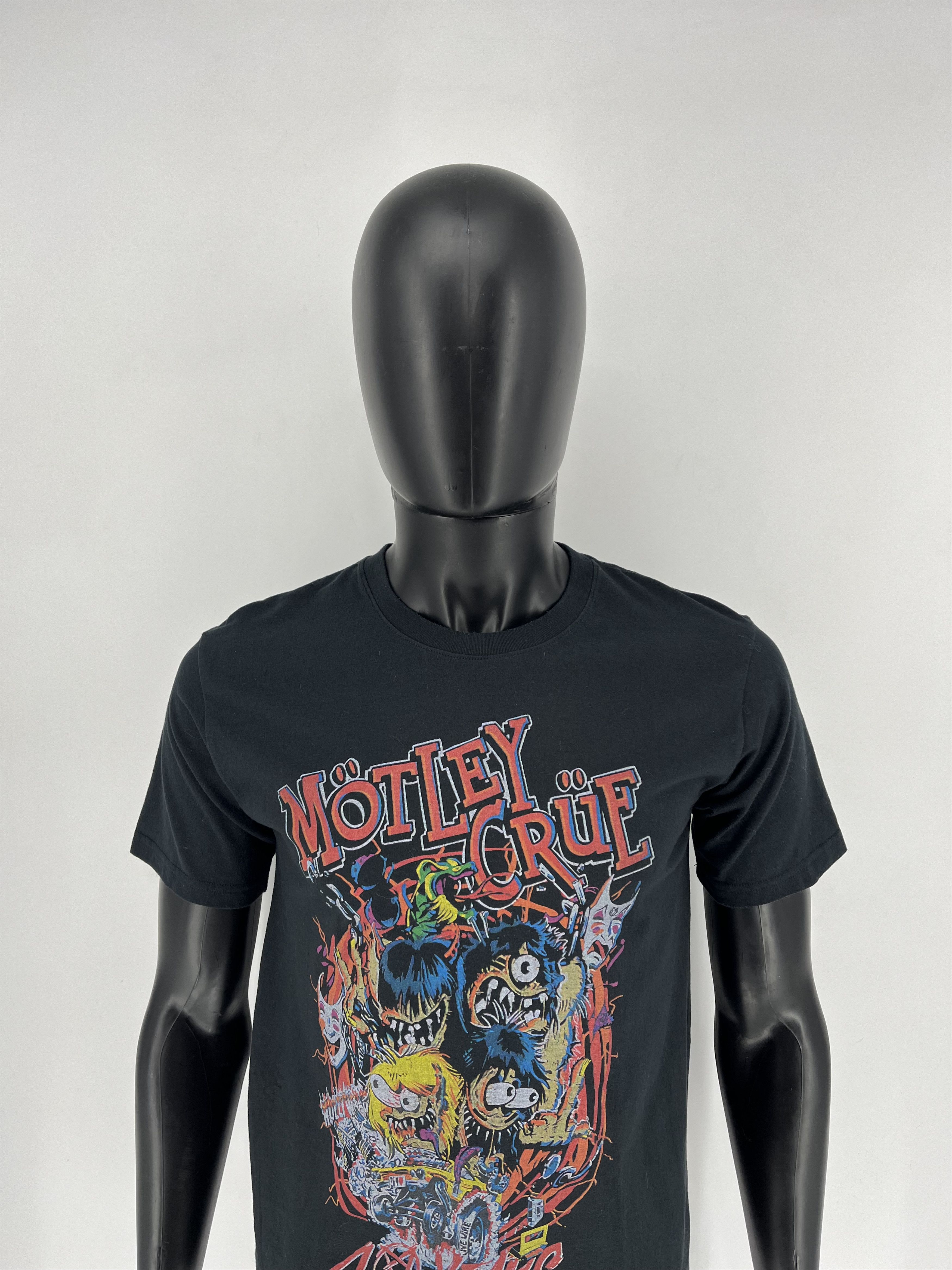 Band Tees Vintage Y2K Motley Crue Tour Tee Band Rock T Shirt Size US M / EU 48-50 / 2 - 7 Thumbnail