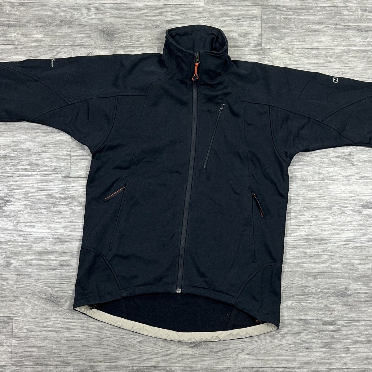 Berghaus Berghaus Windstopper Softshell Jacket Black Technical Coat Size US L / EU 52-54 / 3 - 3 Thumbnail
