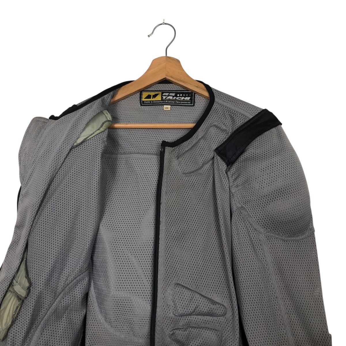 Japanese Brand RS Taichi Motorcycle Protective Mesh Jacket — Grey Size US L / EU 52-54 / 3 - 13 Thumbnail