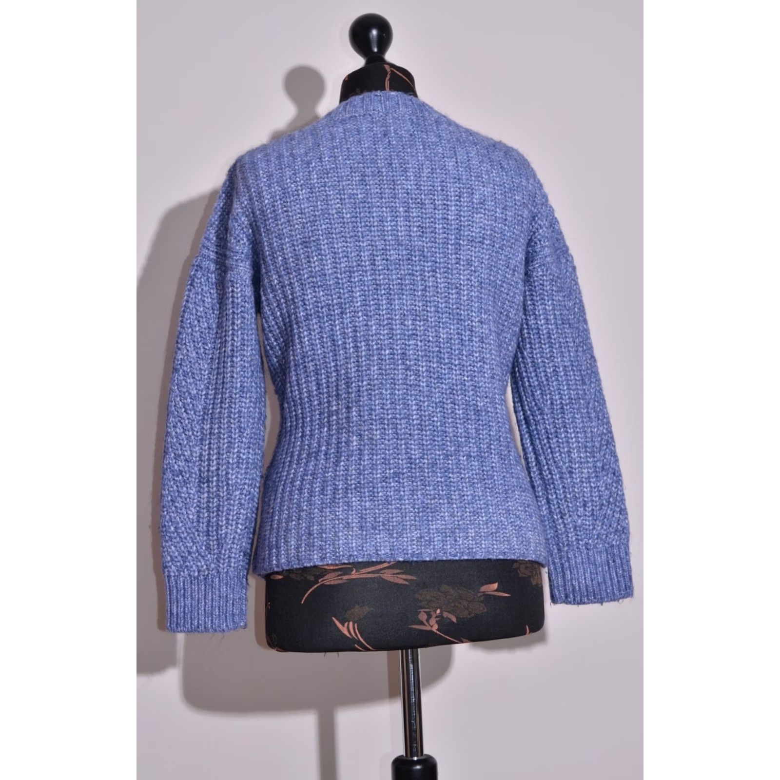 Massimo Dutti Massimo Dutti Womens Jumper Sweater Blue Wool Blend Knit Round Neck S Pullover Italy Yarn Made in Spain Casual Winter Womens Size S / US 4 / IT 40 - 4 Thumbnail