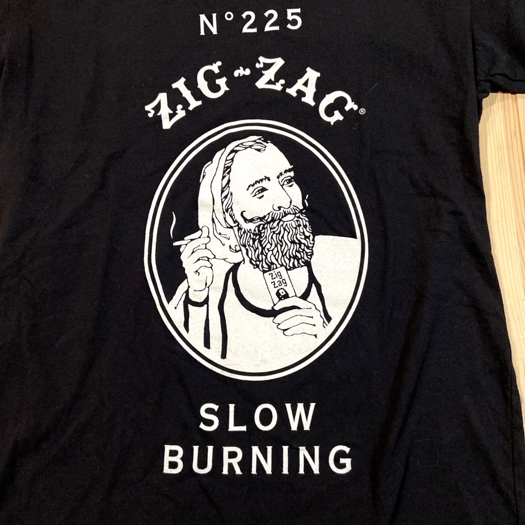 Vintage VINTAGE Zig-Zag Rolling Papers Classic T-Shirt - Black Size S Size US S / EU 44-46 / 1 - 2 Thumbnail
