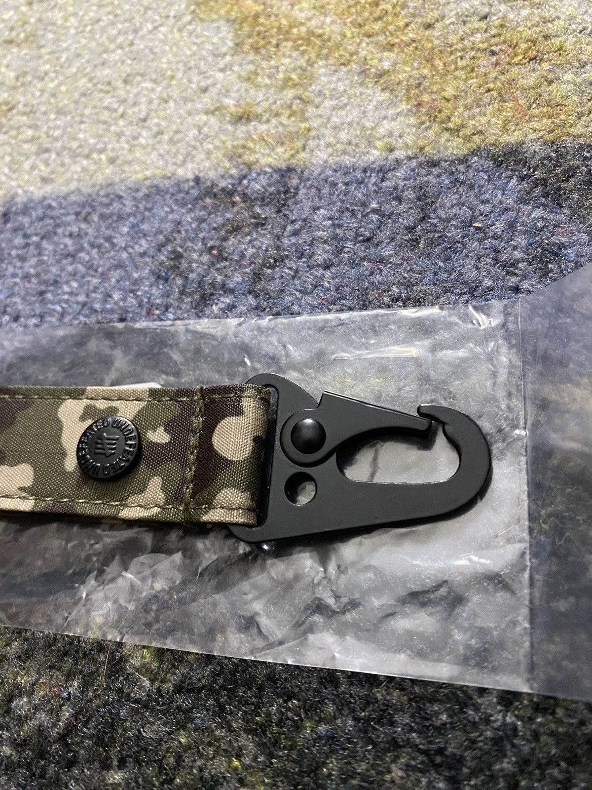 Undefeated Undefeated Ripstop Strap Keychain Bark Camo Size ONE SIZE - 3 Thumbnail