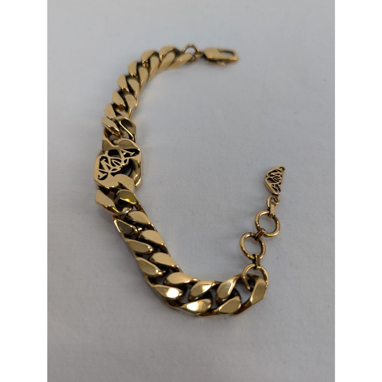 Alexander McQueen o1rshd1 Size: OS / Seal Logo Chain Bracelet in Gold Size ONE SIZE - 4 Thumbnail