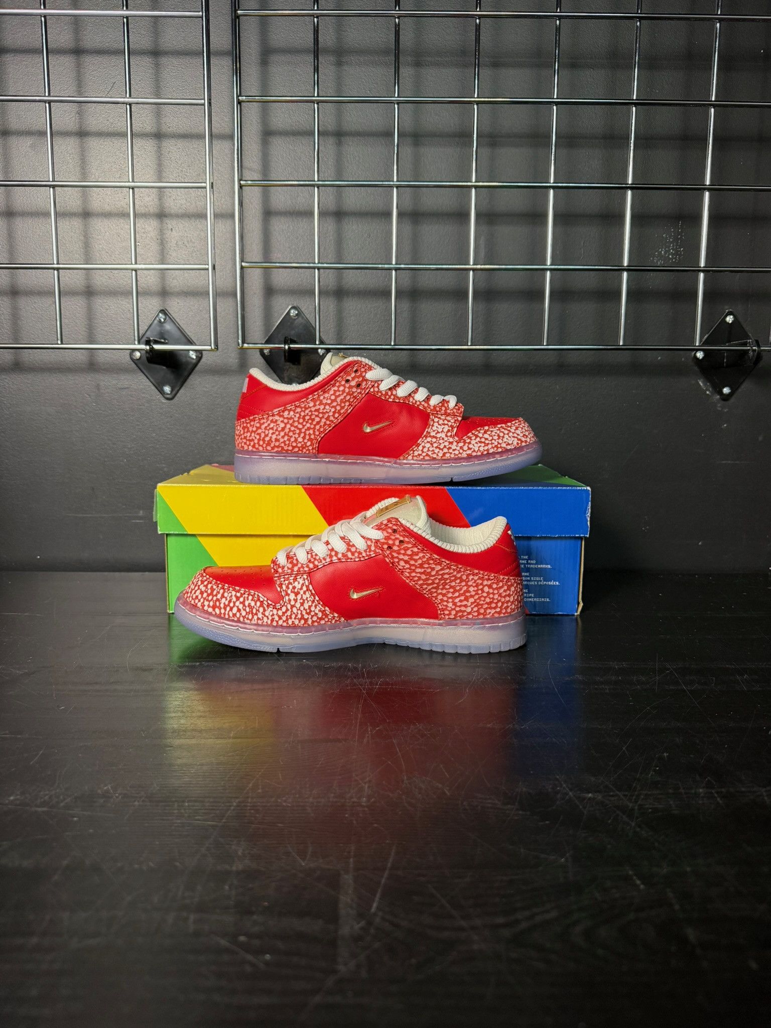Nike Nike SB Dunk Low x Stingwater "Magic Mushroom" - Size 7.5 Size US 7.5 / EU 40-41 - 2 Thumbnail