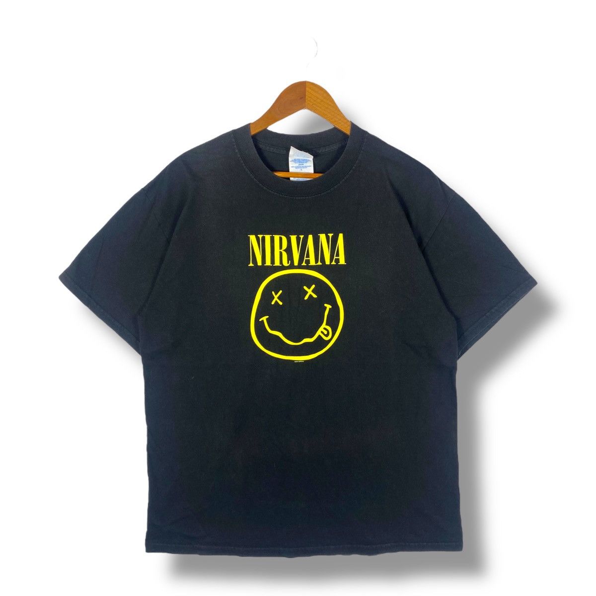 Vintage 00's NIRVANA Smiley Face Grunge Band Tee Shirt