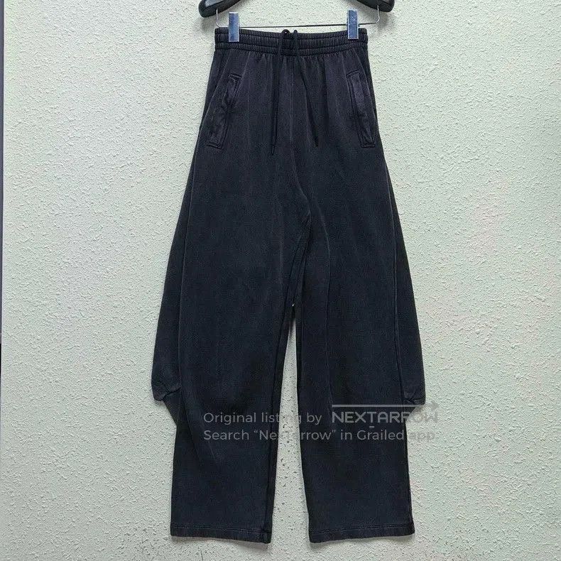 Balenciaga Balenciaga Washed Faux Two-Piece Sweatpants. Size US 26 / EU 42 - 2 Thumbnail