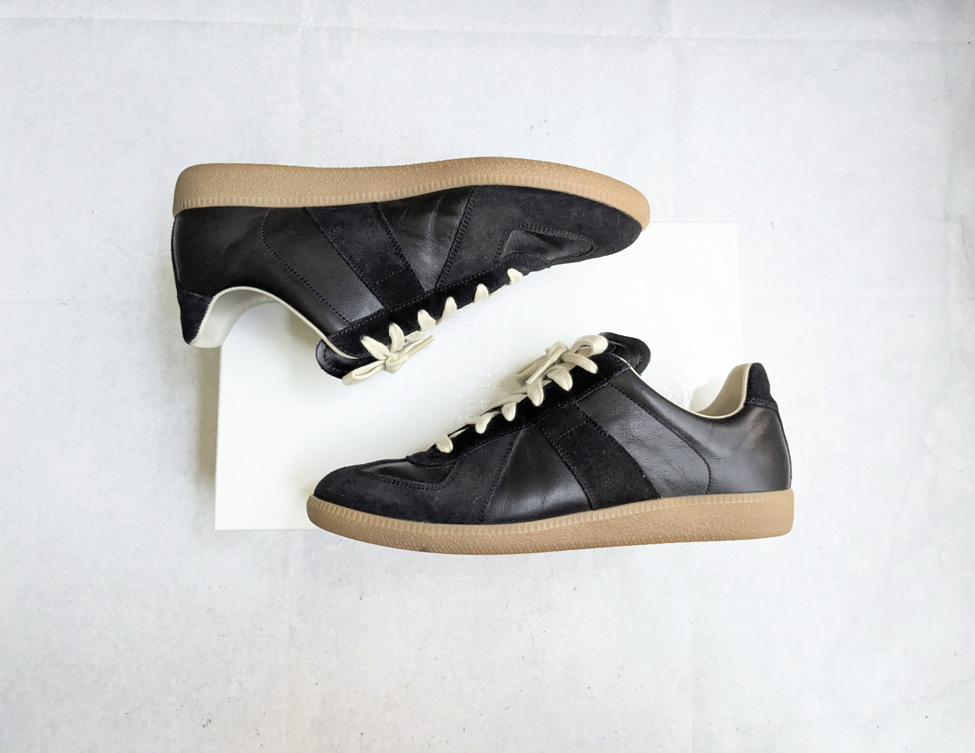 Maison Margiela Maison Margiela Replica GAT Black 9 42 Low Tops Gum Size US 9 / EU 42 - 2 Thumbnail
