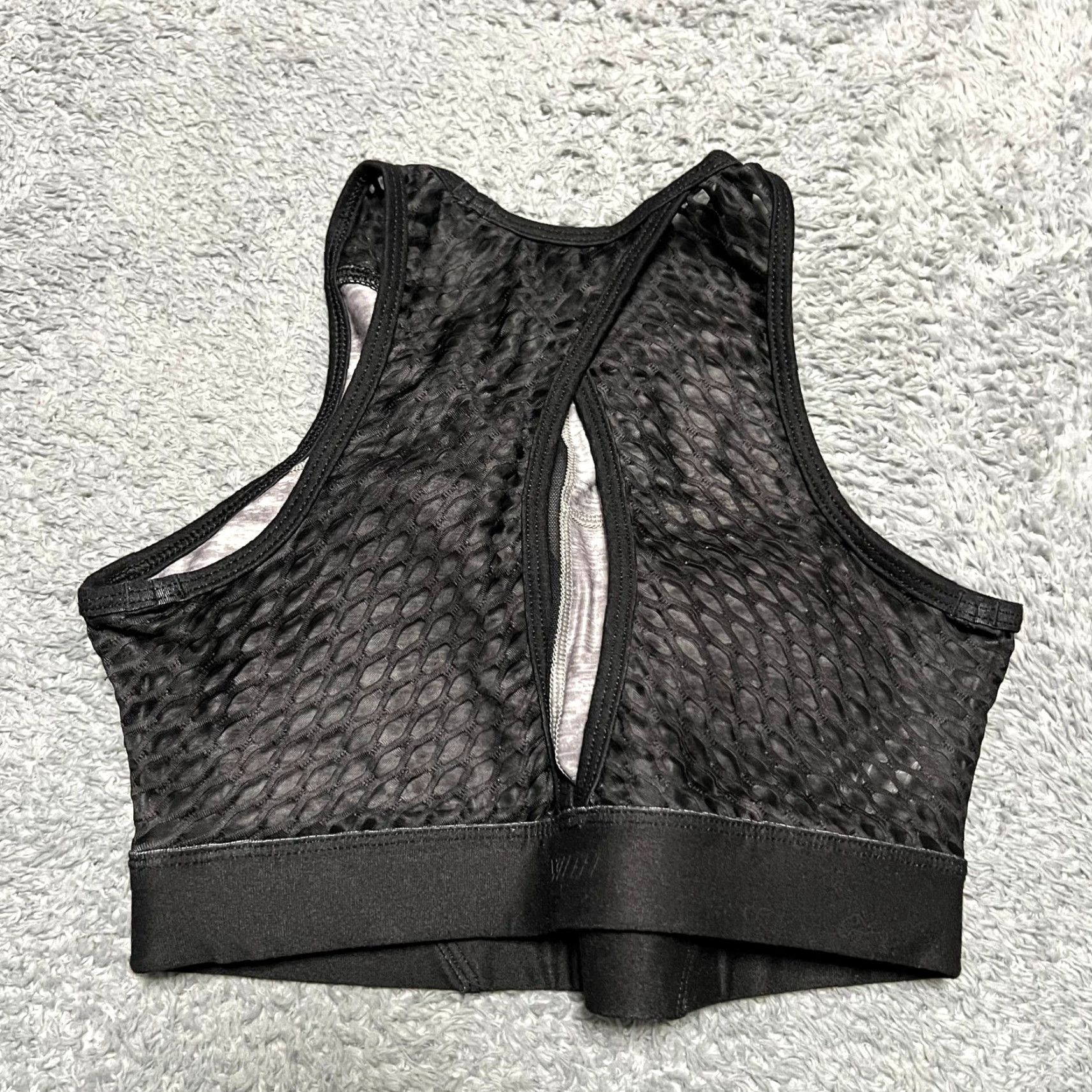 Rainbow VINTAGE? Wait: Peloton With Sports Bra Womens XS Rainbow Athletic Size ONE SIZE - 2 Thumbnail