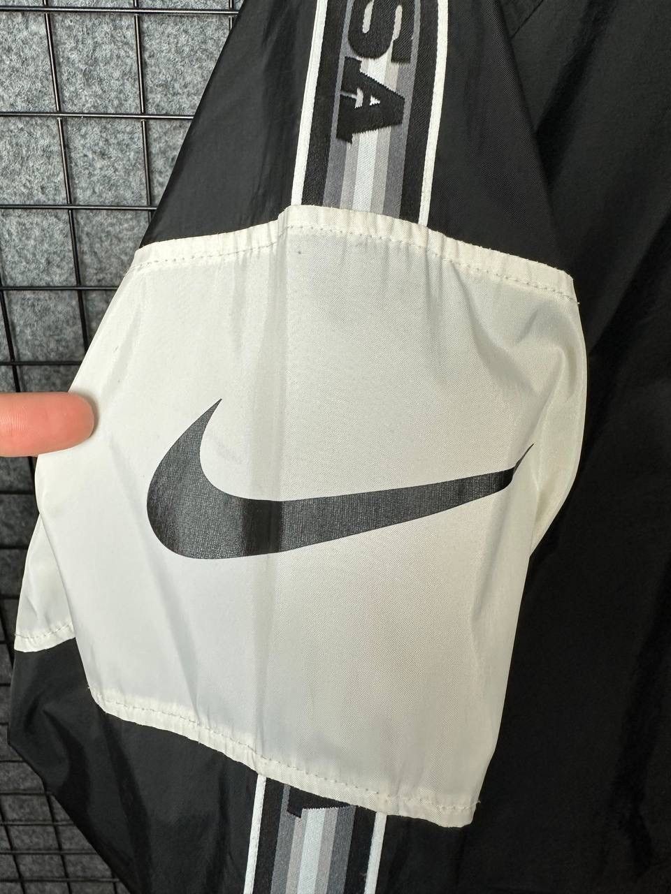 Vintage Vintage Nike raincoat light jacket transformer Size US L / EU 52-54 / 3 - 14 Thumbnail