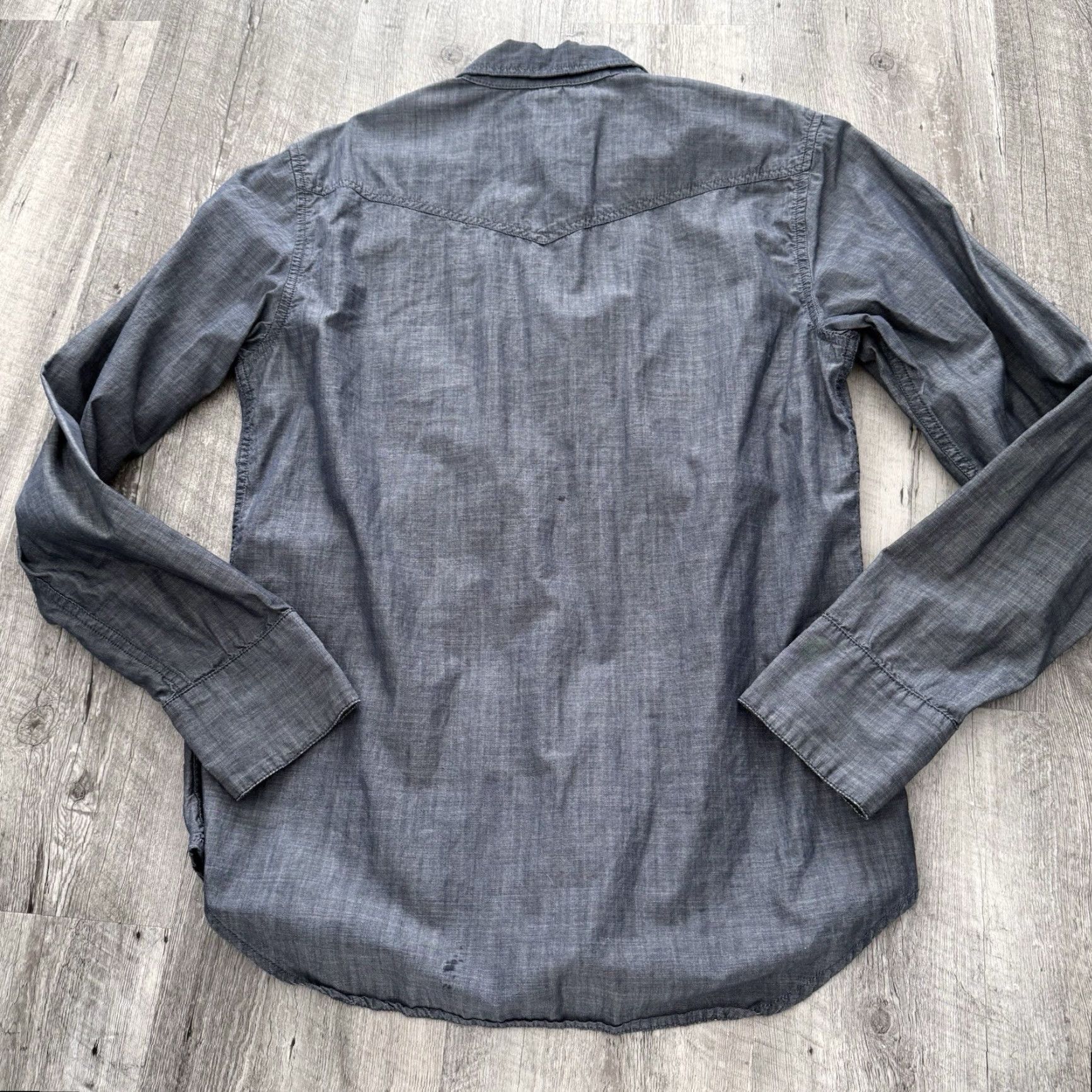 Gap VINTAGE Gap 1969 Chambray Shirt Mens S Blue Long Sleeve Button Up Metal Buttons Size US S / EU 44-46 / 1 - 5 Thumbnail
