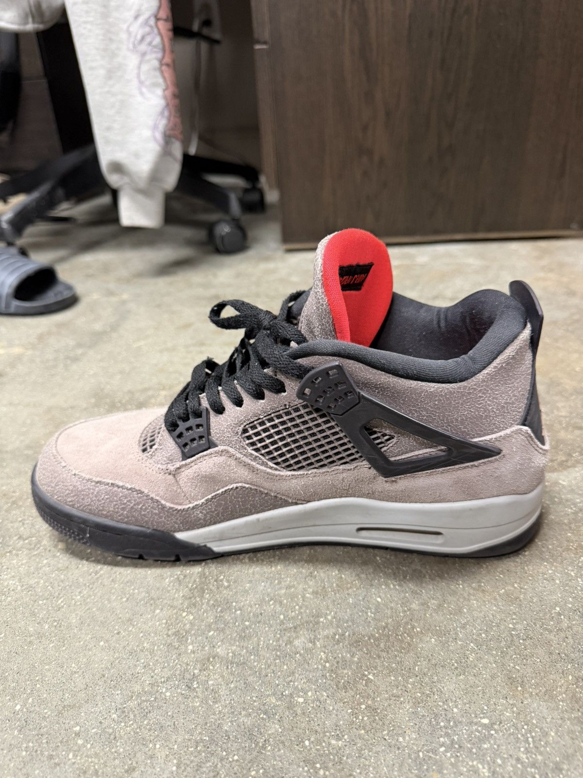Jordan Brand Jordan Taupe 4 Size US 10.5 / EU 43-44 - 6 Thumbnail