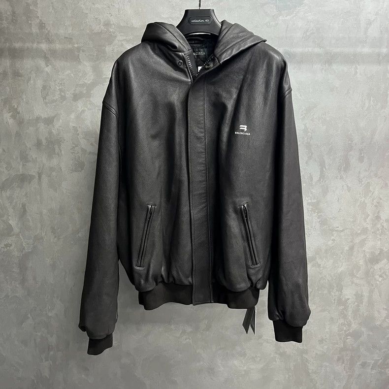 Balenciaga latest solid color logo printed hooded jacket on the chest