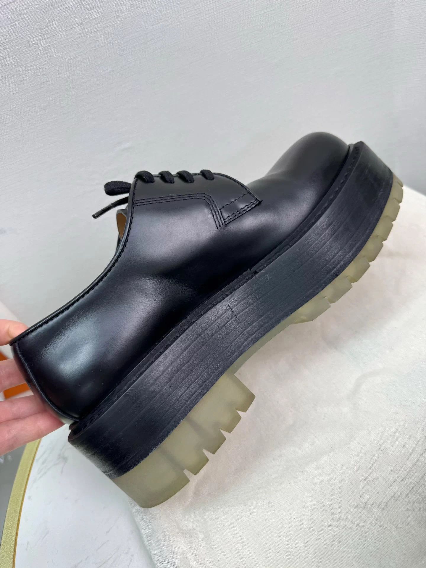 Bottega Veneta BV Platform Casual Sneakers 37.5 EU Like New Size US 6.5 / IT 36.5 - 3 Thumbnail