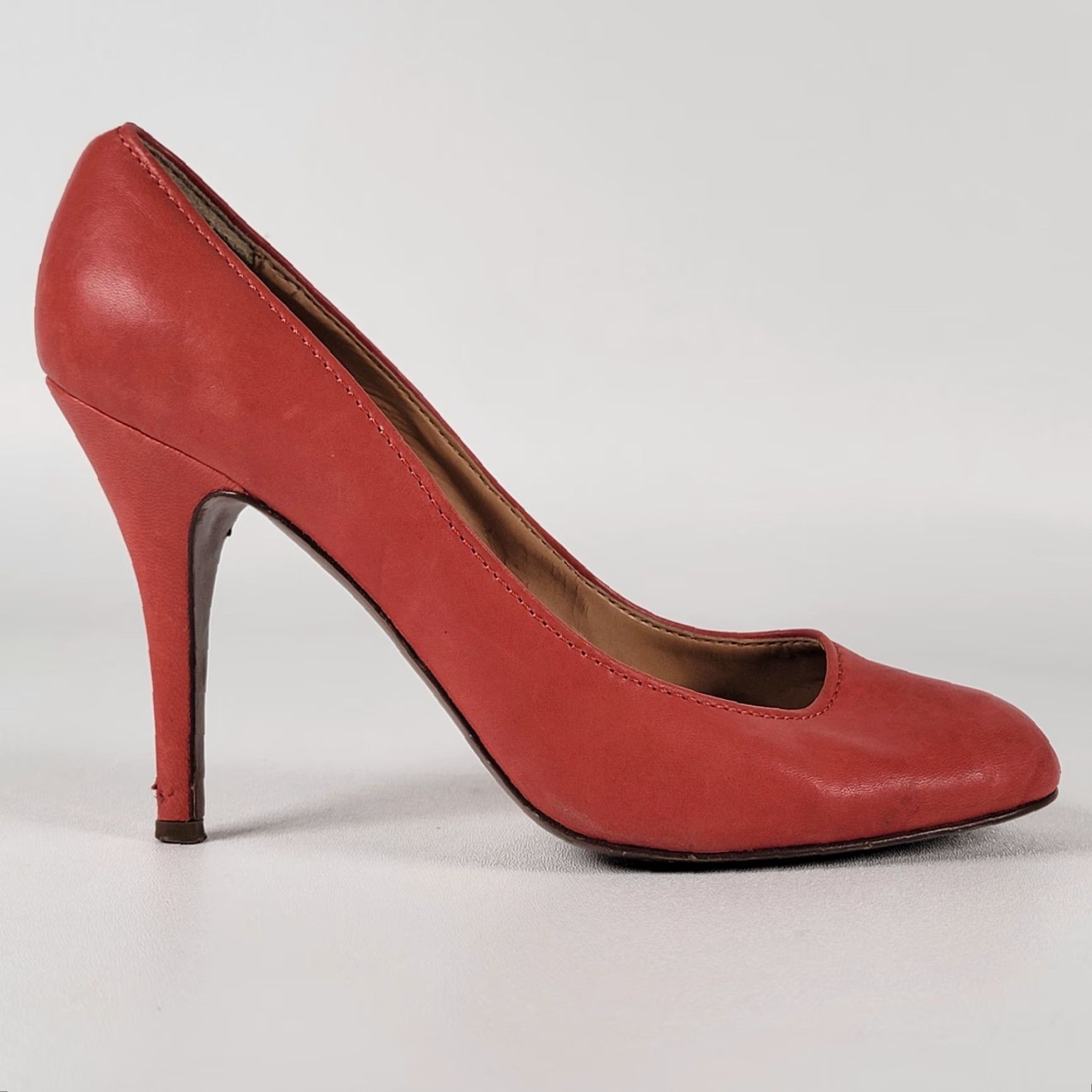 J.Crew J. Crew Pumps Coral Leather Heels Round Toe Slip On 9.5 Women City Modern Classic Colorful Stiletto Heel - Made in Italy Size US 10 / IT 40 - 4 Thumbnail
