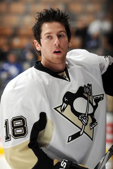 NHL Pittsburgh Penguins NHL James Neal #18 Jersey Size US S / EU 44-46 / 1 - 21 Thumbnail
