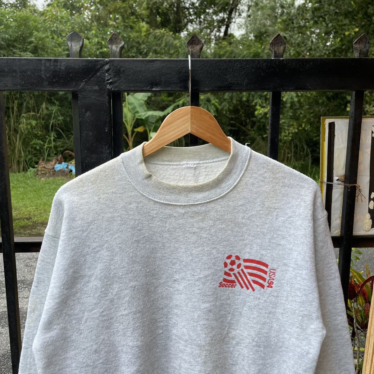 Vintage 🔥Vintage 1994 Fifa World Cup Soccer Mascot Logo Sweatshirts Size US S / EU 44-46 / 1 - 4 Thumbnail