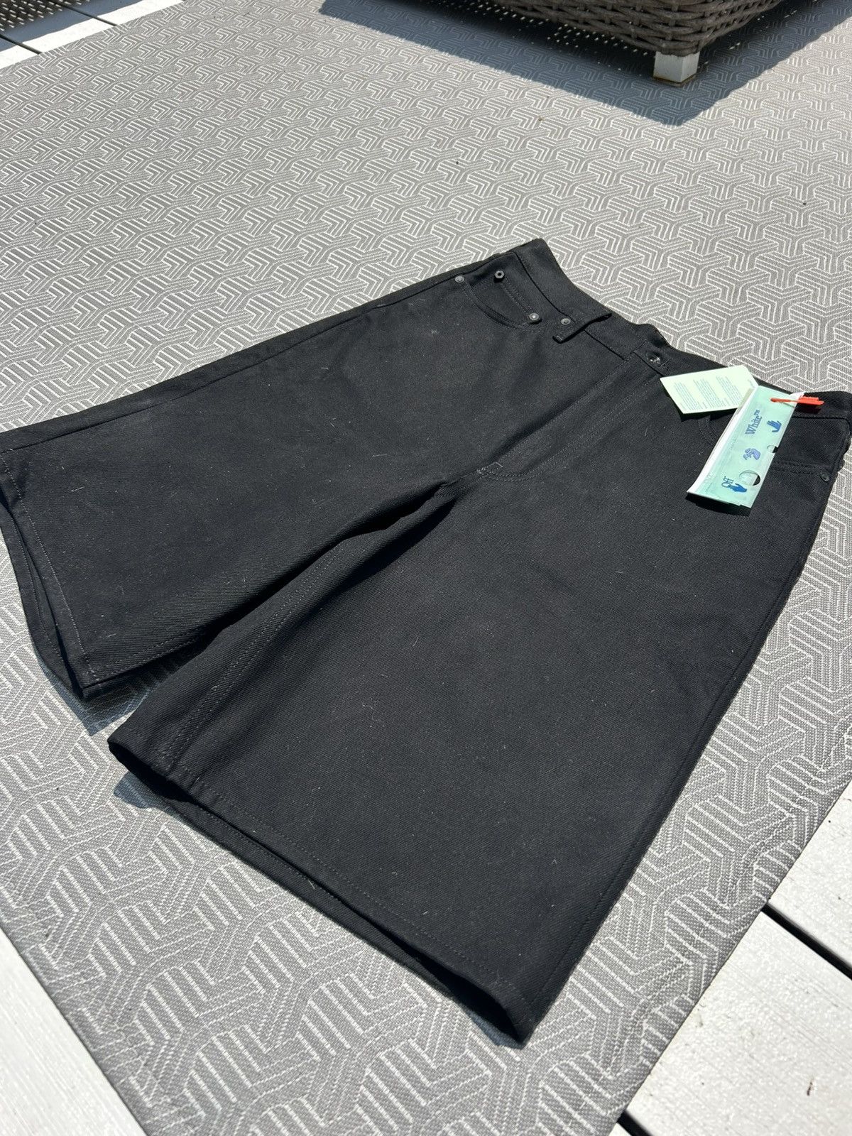 Off-White Off-White Black Denim Shorts/Jorts Size US 30 / EU 46 - 6 Thumbnail