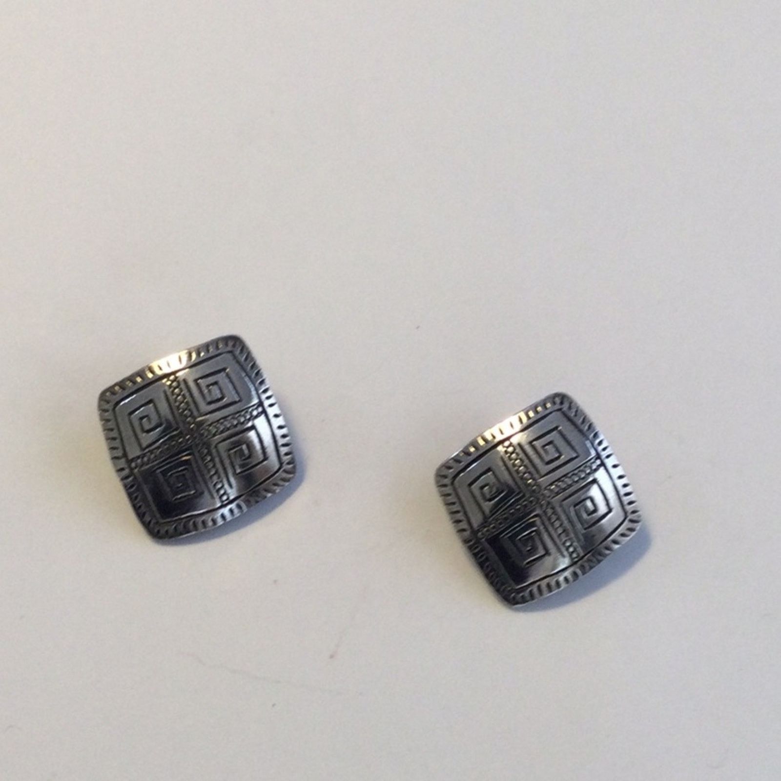 Other Vintage Mondernist Silver Tone Tribal Aztec Clip-On Earrings Size ONE SIZE - 15 Thumbnail
