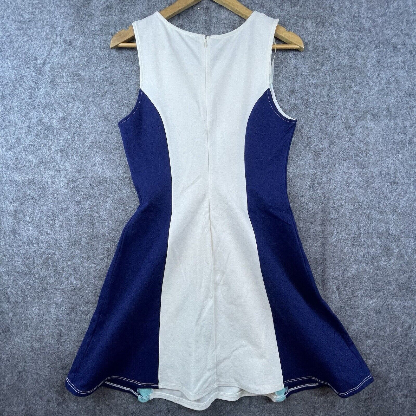 Quinn Quinn Dress Large White Blue Colorblock Sporty Stretch Size L / US 10 / IT 46 - 2 Thumbnail