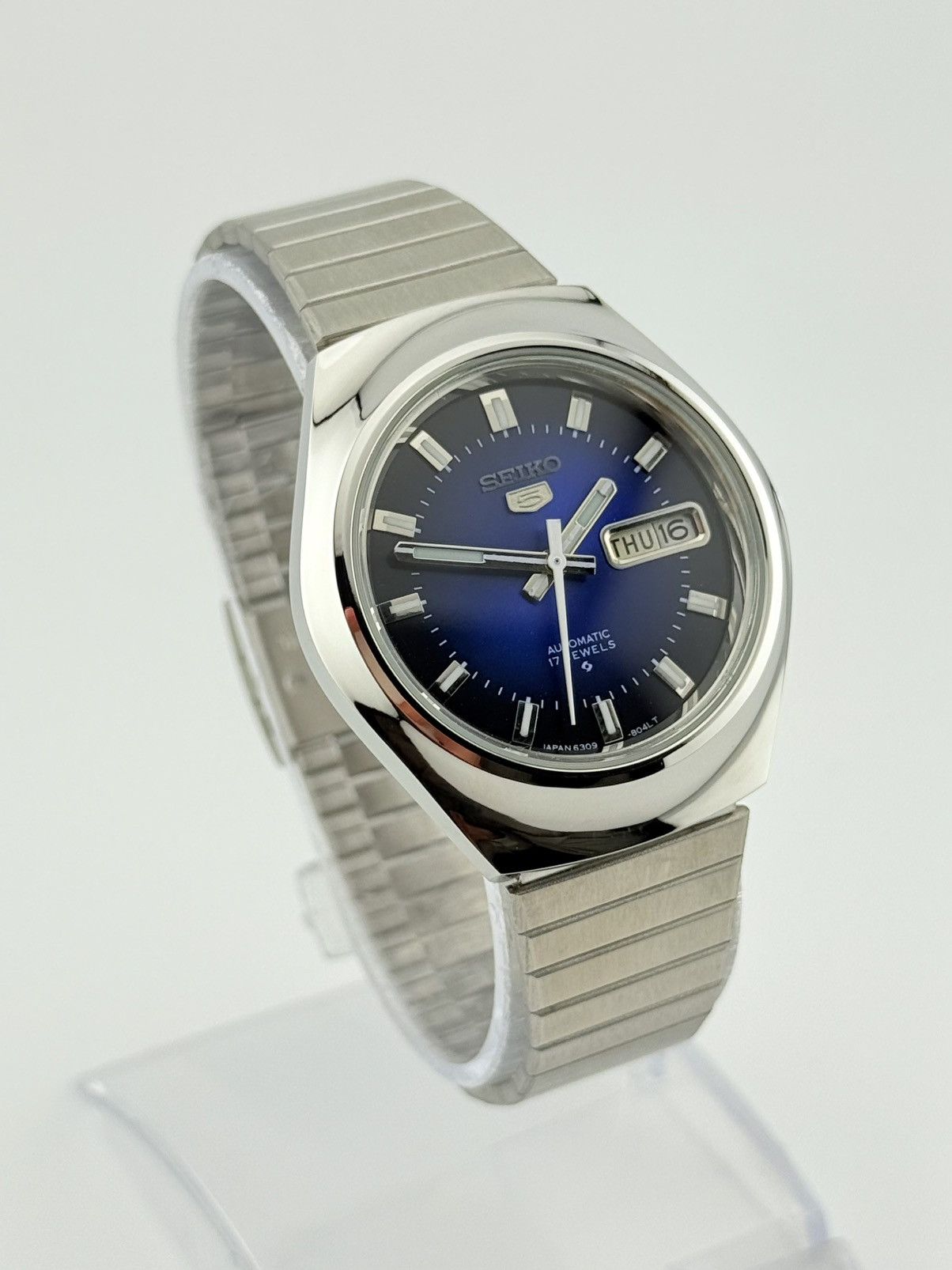 Seiko Seiko 5 Automatic Blue Gradient Dial Men’s Automatic Watch Size 36 - 2 Thumbnail